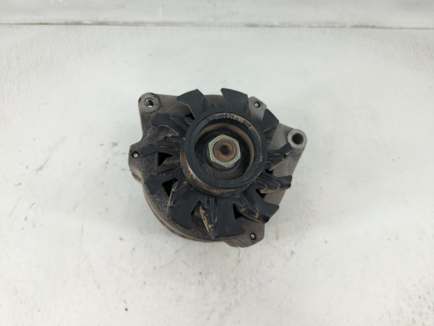 1989 Chevrolet Cavalier Alternator Replacement Generator Charging Assembly Engine OEM P/N:10463187 Fits OEM Used Auto Parts 