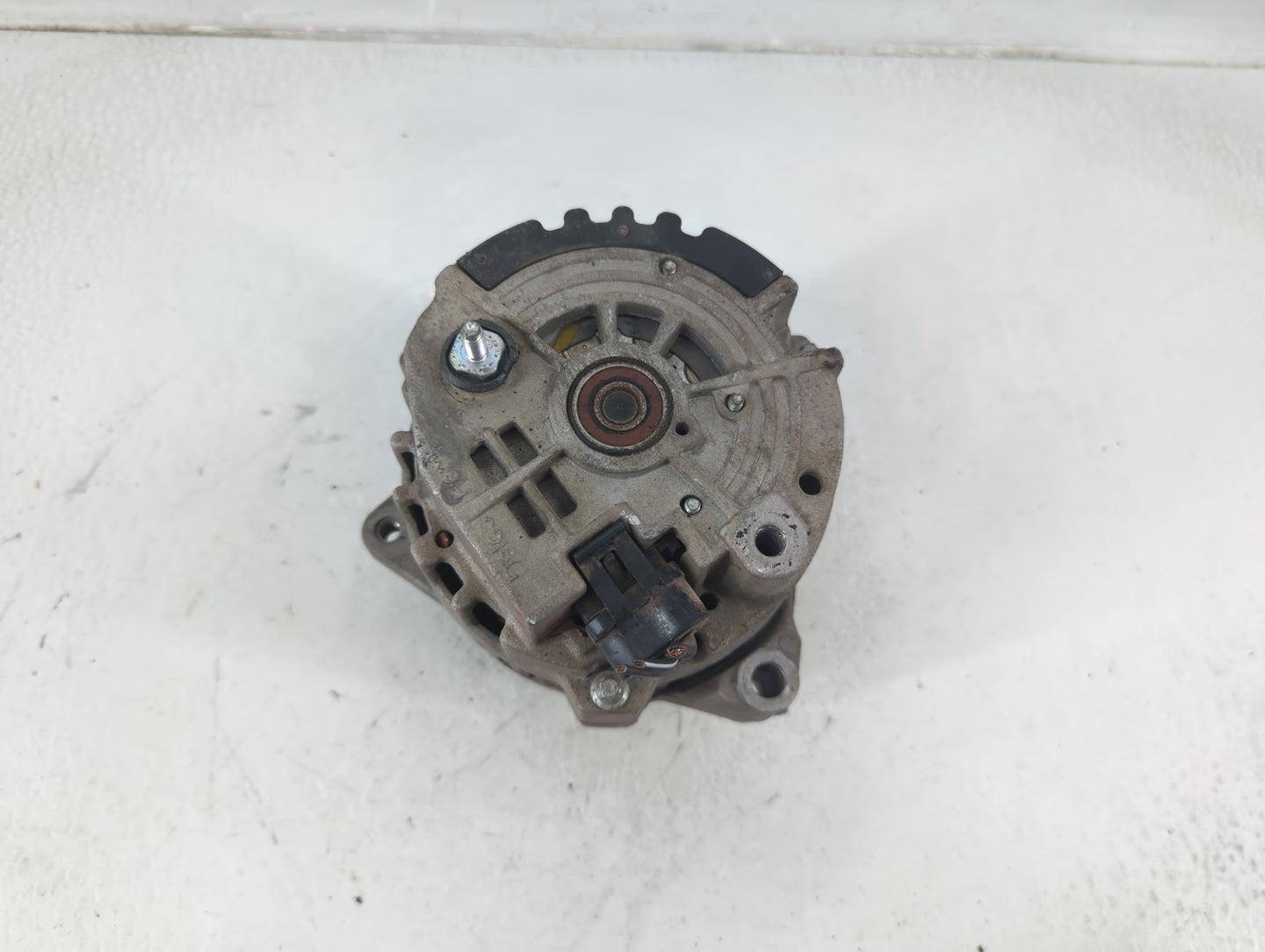 1989 Chevrolet Cavalier Alternator Replacement Generator Charging Assembly Engine OEM P/N:10463187 Fits OEM Used Auto Parts 