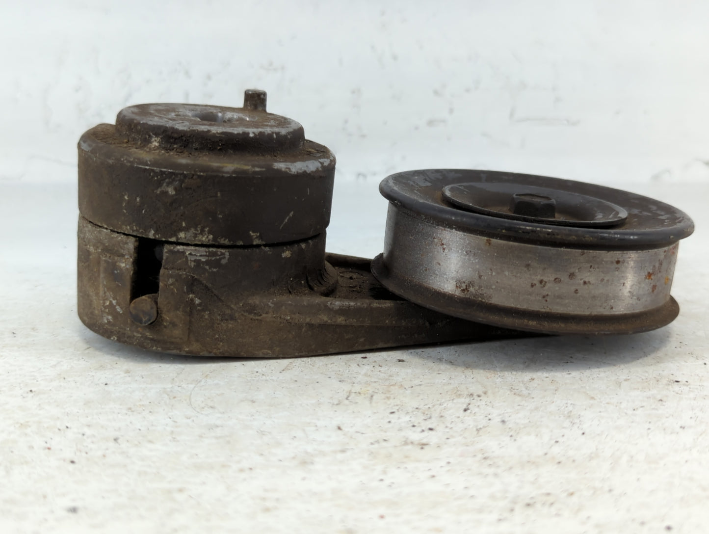 1989 Dodge Caravan BELT TENSIONER - Oemusedautoparts1.com
