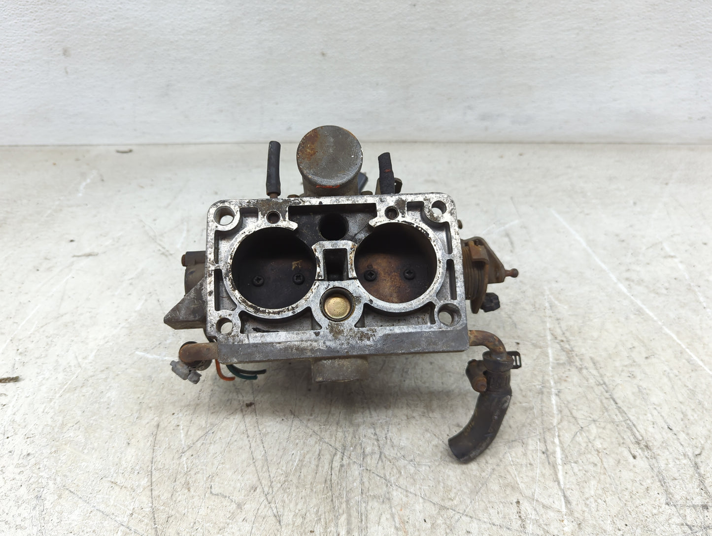 1989 Ford Ford F250 Pickup Throttle Body Fits OEM Used Auto Parts - Oemusedautoparts1.com