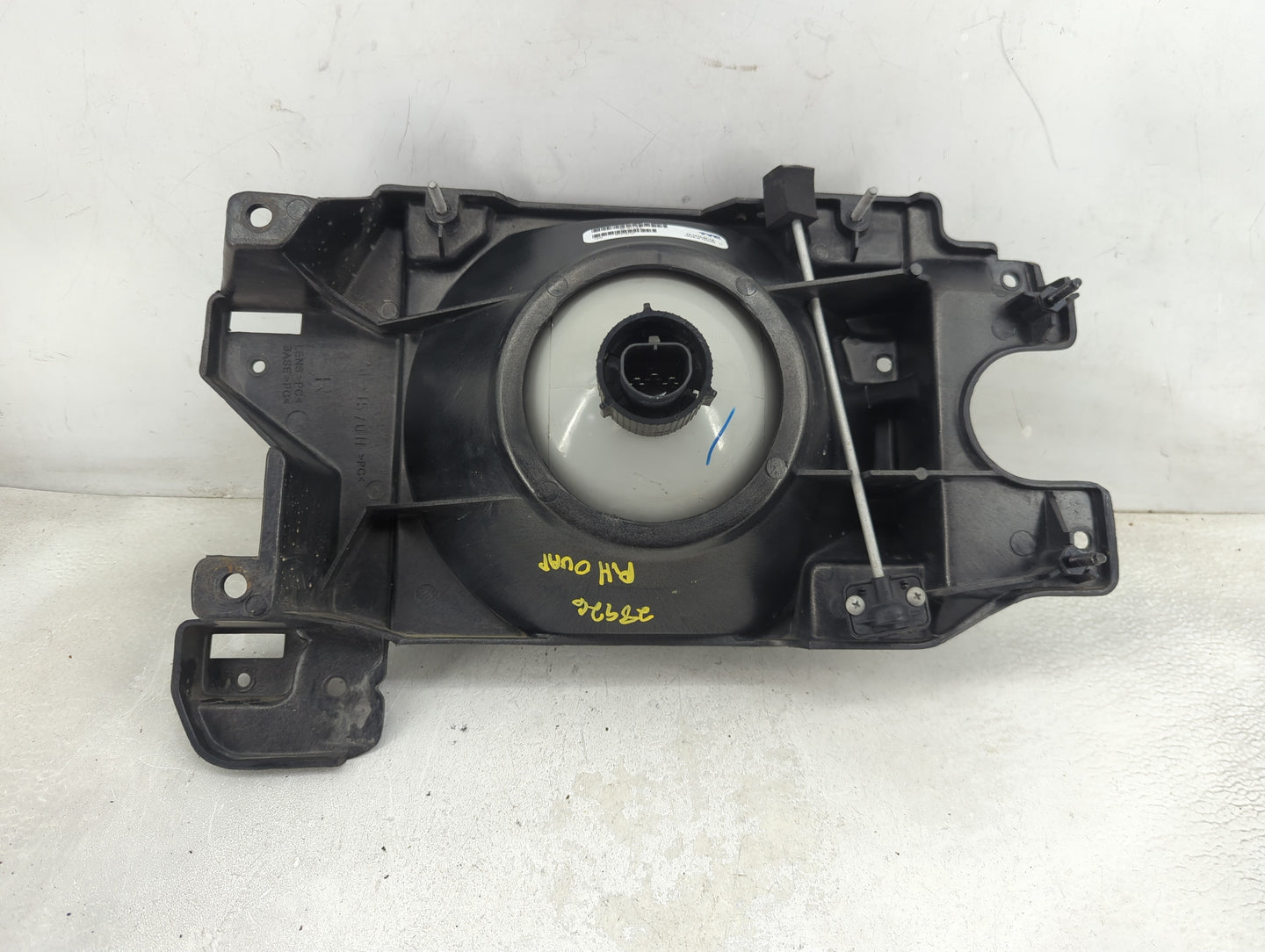 1989 Ford Ford F250 Pickup Passenger Right Oem Head Light Headlight Lamp - Oemusedautoparts1.com