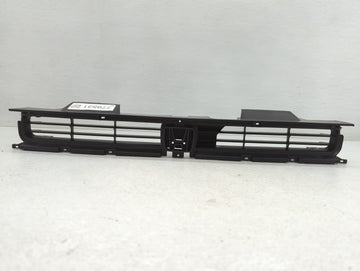 1989 Honda Accord Front Grille Bumper Not Included - Oemusedautoparts1.com