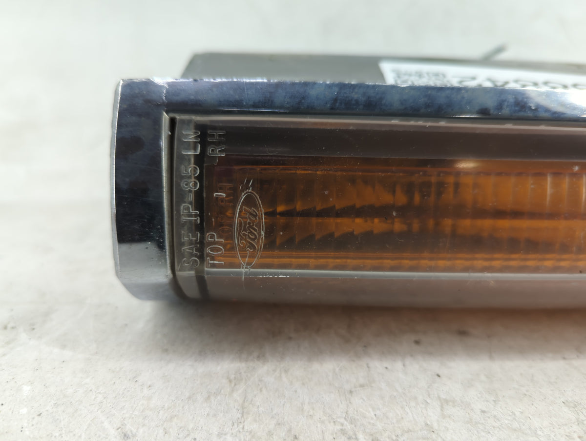 1989 Lincoln Town Car Driver Left Rear Side Marker - Oemusedautoparts1.com