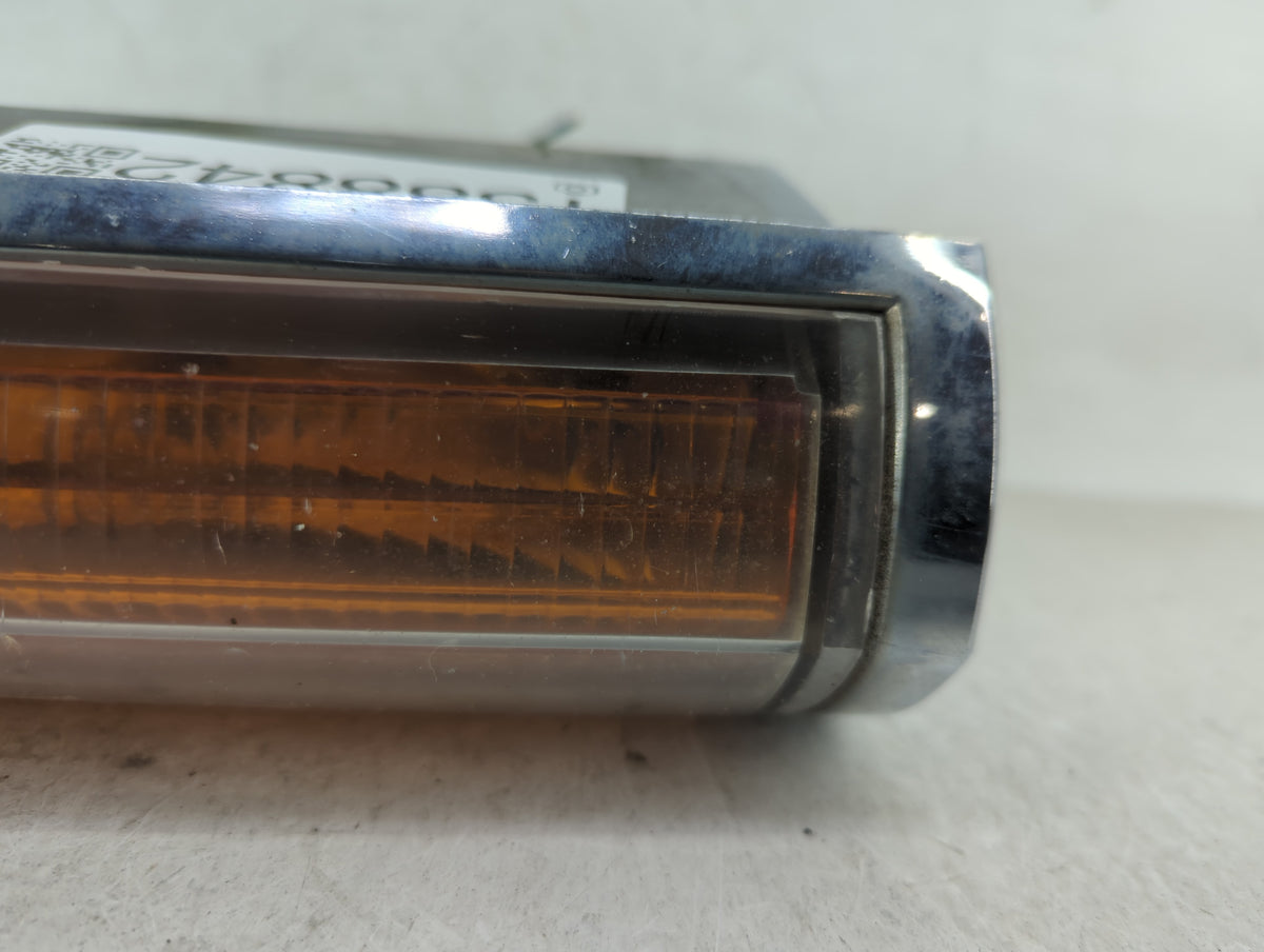 1989 Lincoln Town Car Driver Left Rear Side Marker - Oemusedautoparts1.com