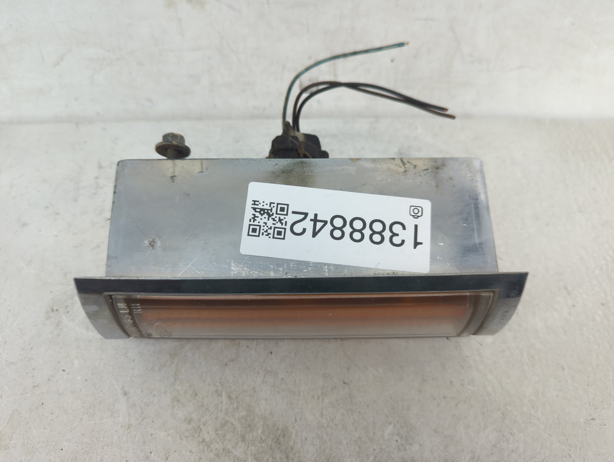 1989 Lincoln Town Car Driver Left Rear Side Marker - Oemusedautoparts1.com