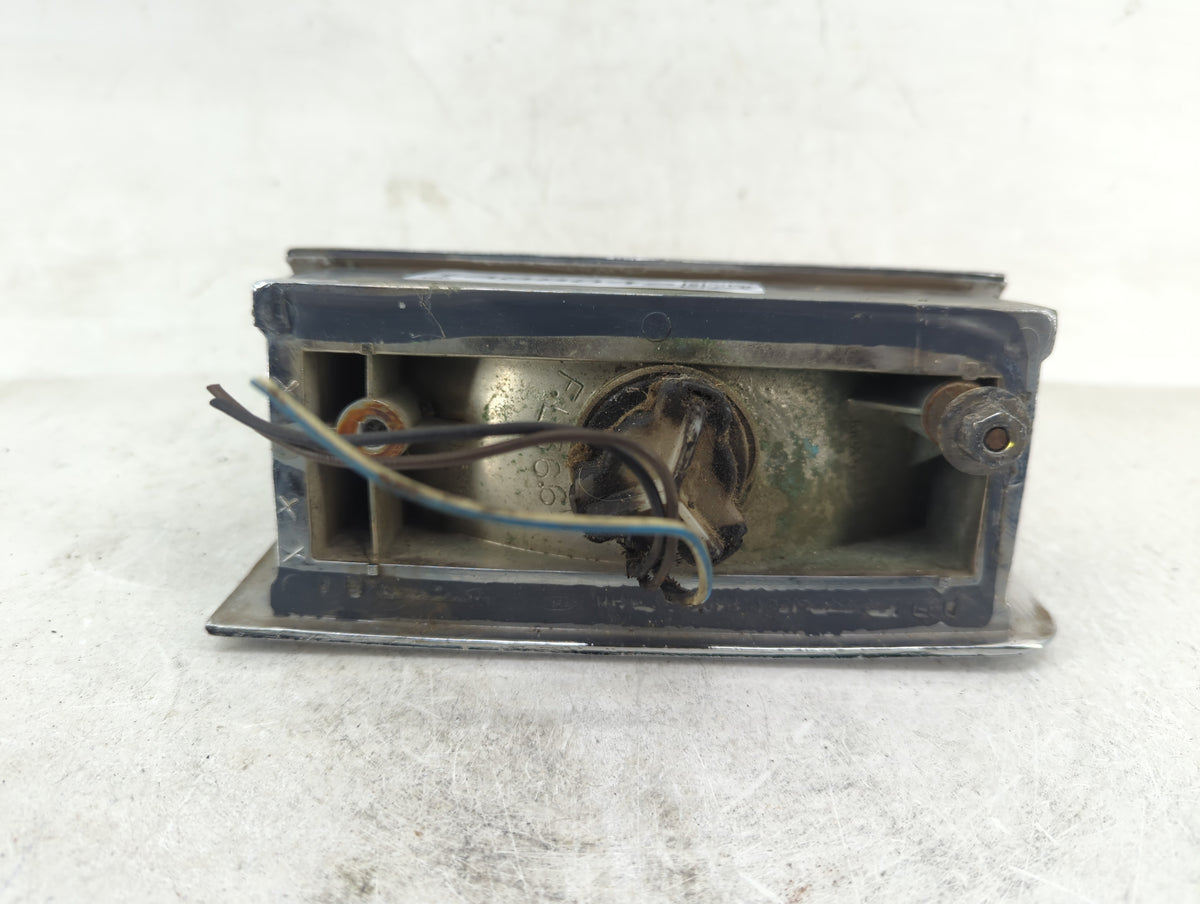 1989 Lincoln Town Car Driver Left Rear Side Marker - Oemusedautoparts1.com