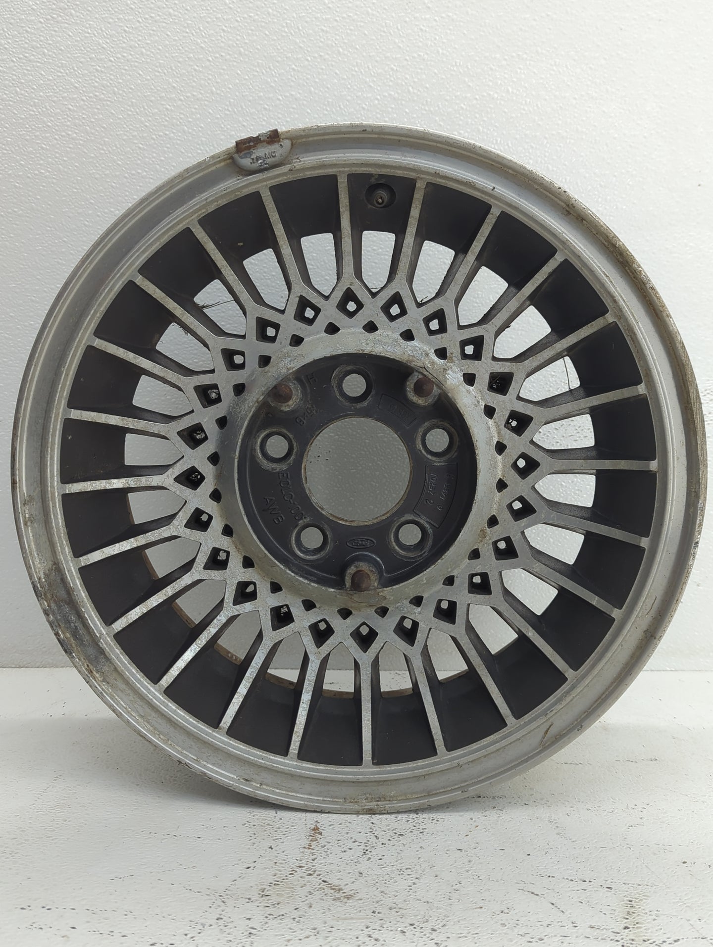1989 Lincoln Town Car Oem Wheel Rim - Oemusedautoparts1.com
