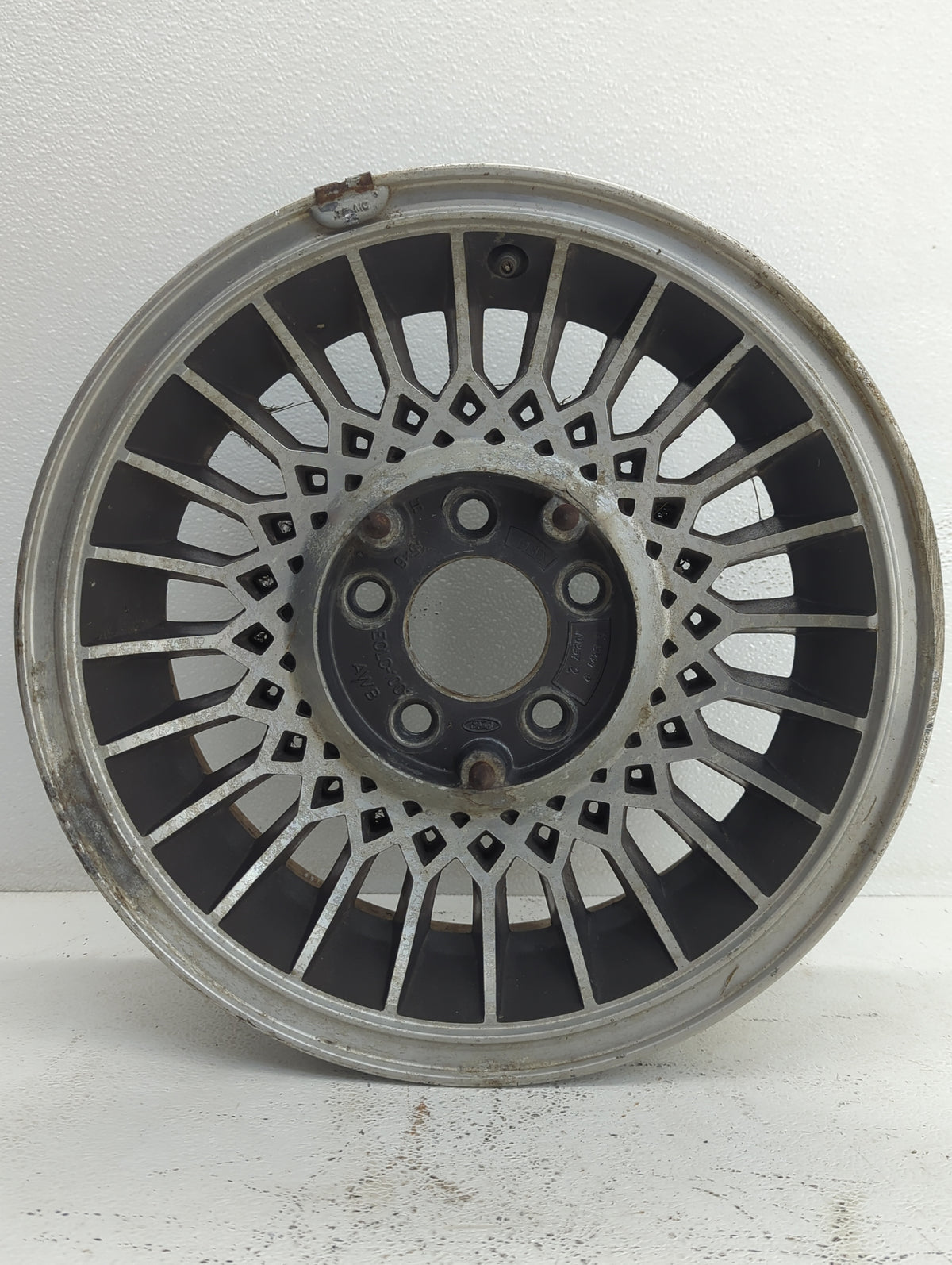 1989 Lincoln Town Car Oem Wheel Rim 878552 - Oemusedautoparts1.com
