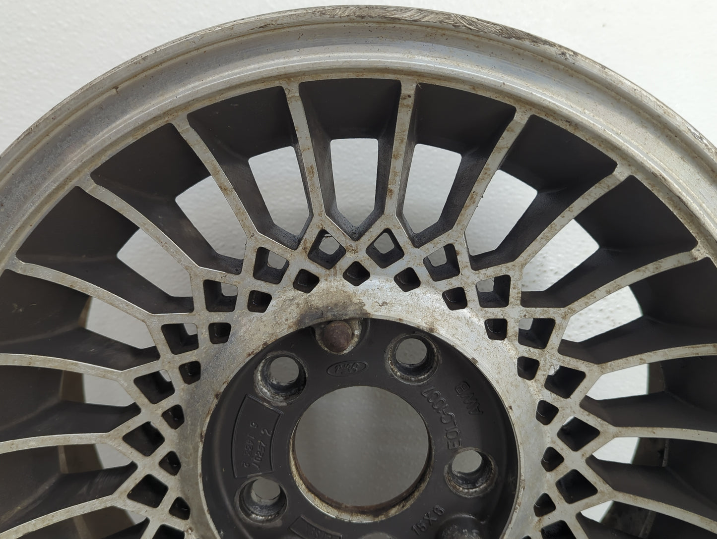 1989 Lincoln Town Car Oem Wheel Rim 878553 - Oemusedautoparts1.com