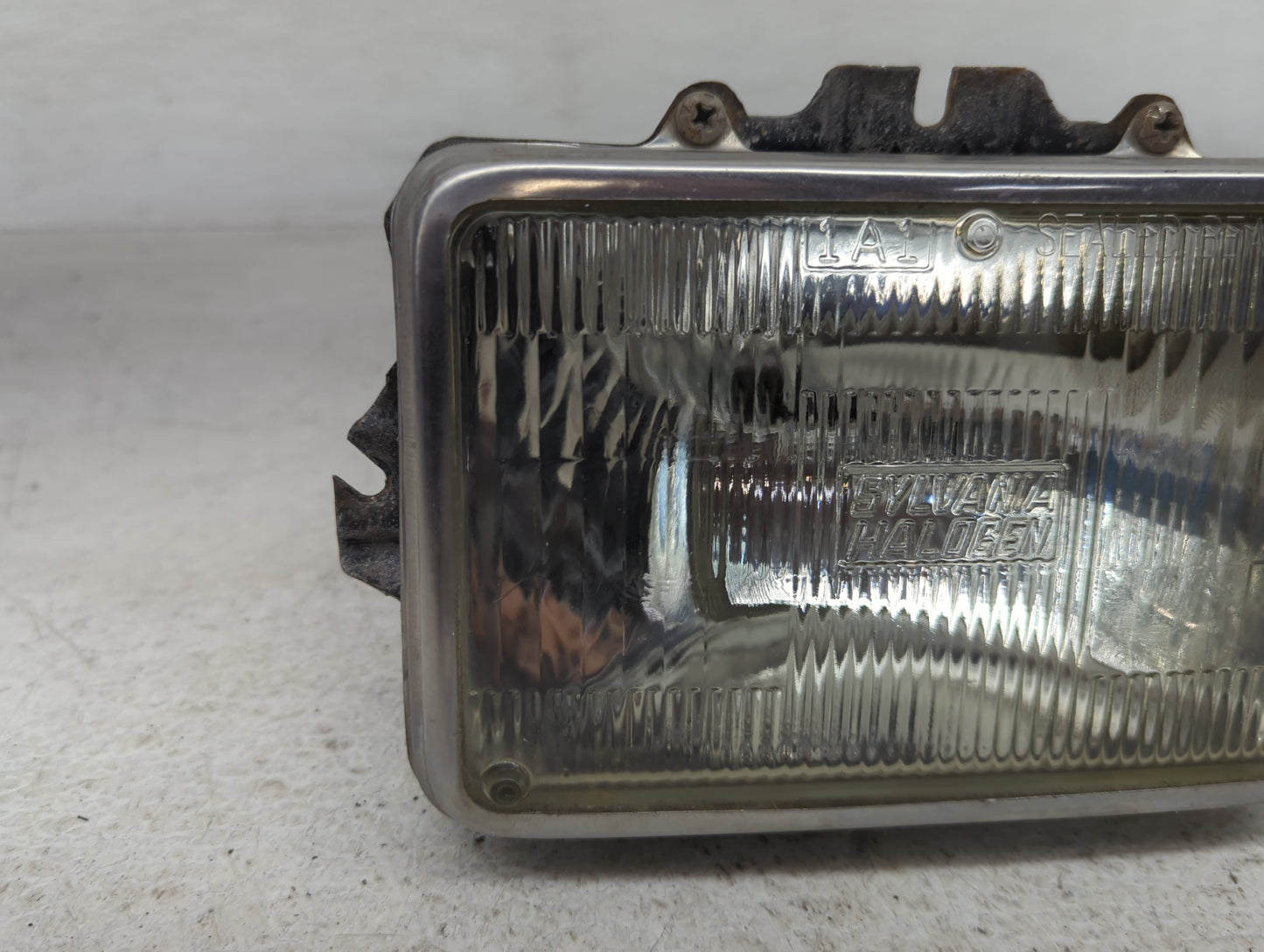 1989 Lincoln Town Car Driver Left Oem Head Light Headlight Lamp - Oemusedautoparts1.com