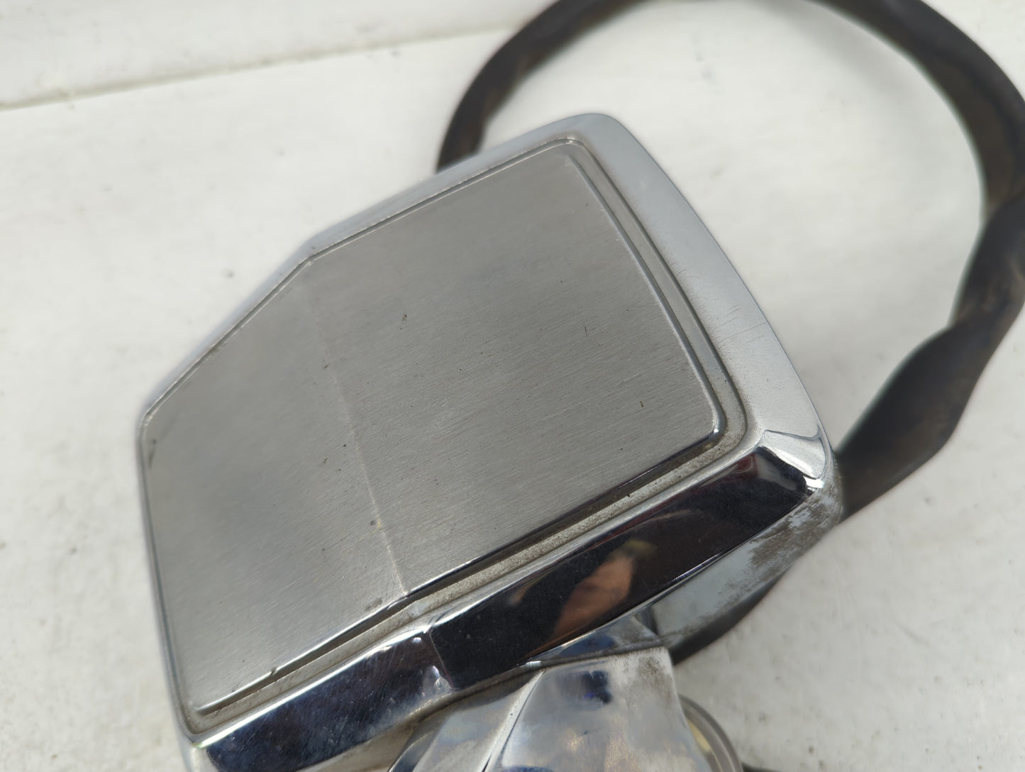 1989 Lincoln Town Car Driver Side View Mirror - Left Door Mirror OEM Used - Oemusedautoparts1.com