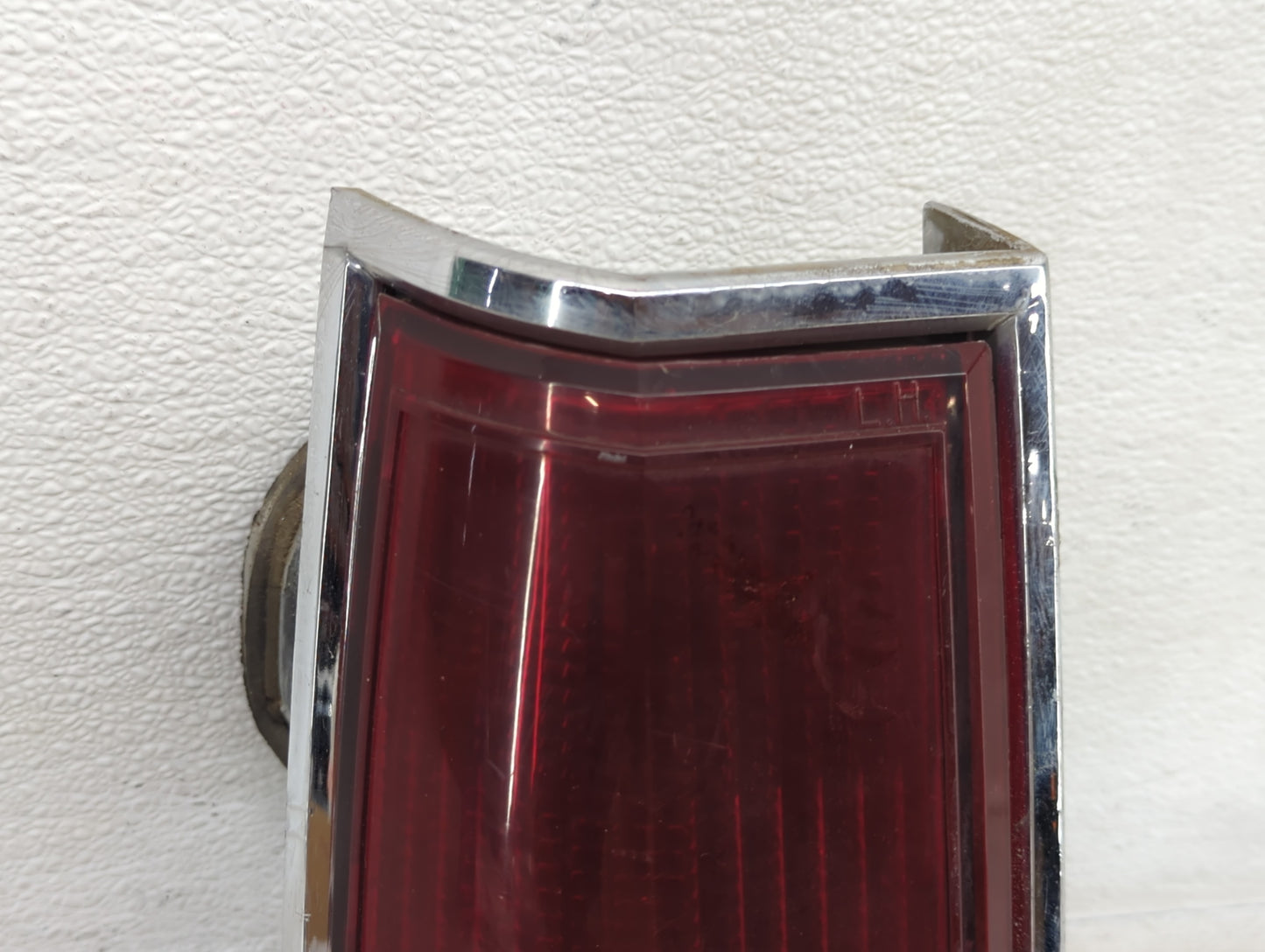 1989 Lincoln Town Car Tail Light Assembly Driver Left OEM Fits OEM Used Auto Parts - Oemusedautoparts1.com