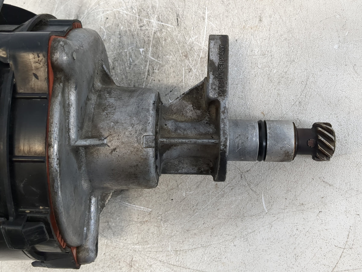 1989 Mercedes-Benz 420sel Engine Ignition Distributor OEM P/N:000 158 2185 Fits OEM Used Auto Parts - Oemusedautoparts1.com
