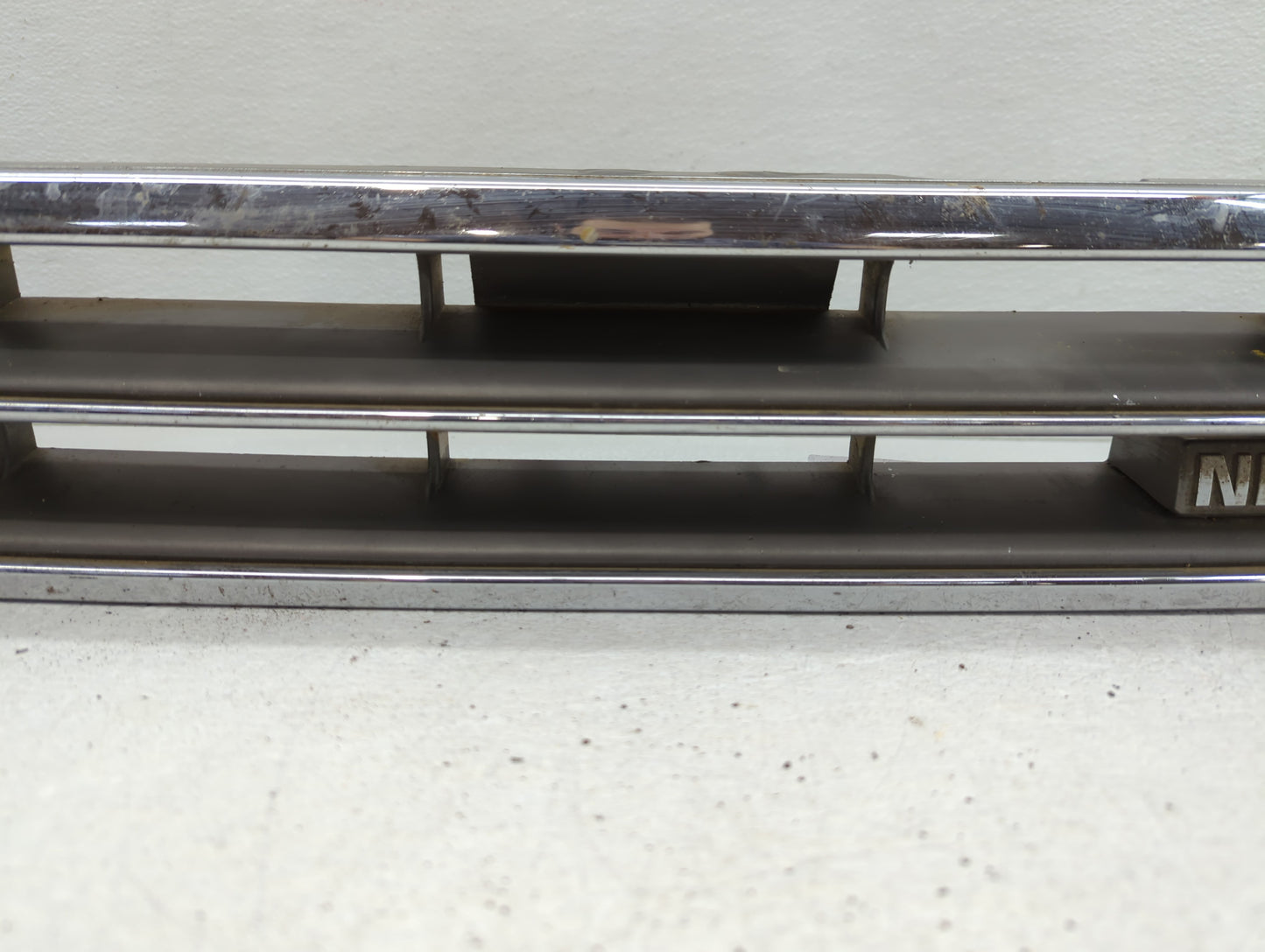 1989 Nissan Maxima Front Grille Bumper Not Included - Oemusedautoparts1.com