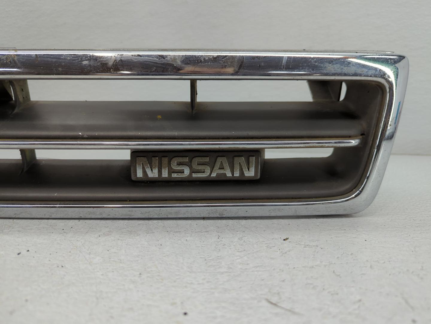 1989 Nissan Maxima Front Grille Bumper Not Included - Oemusedautoparts1.com