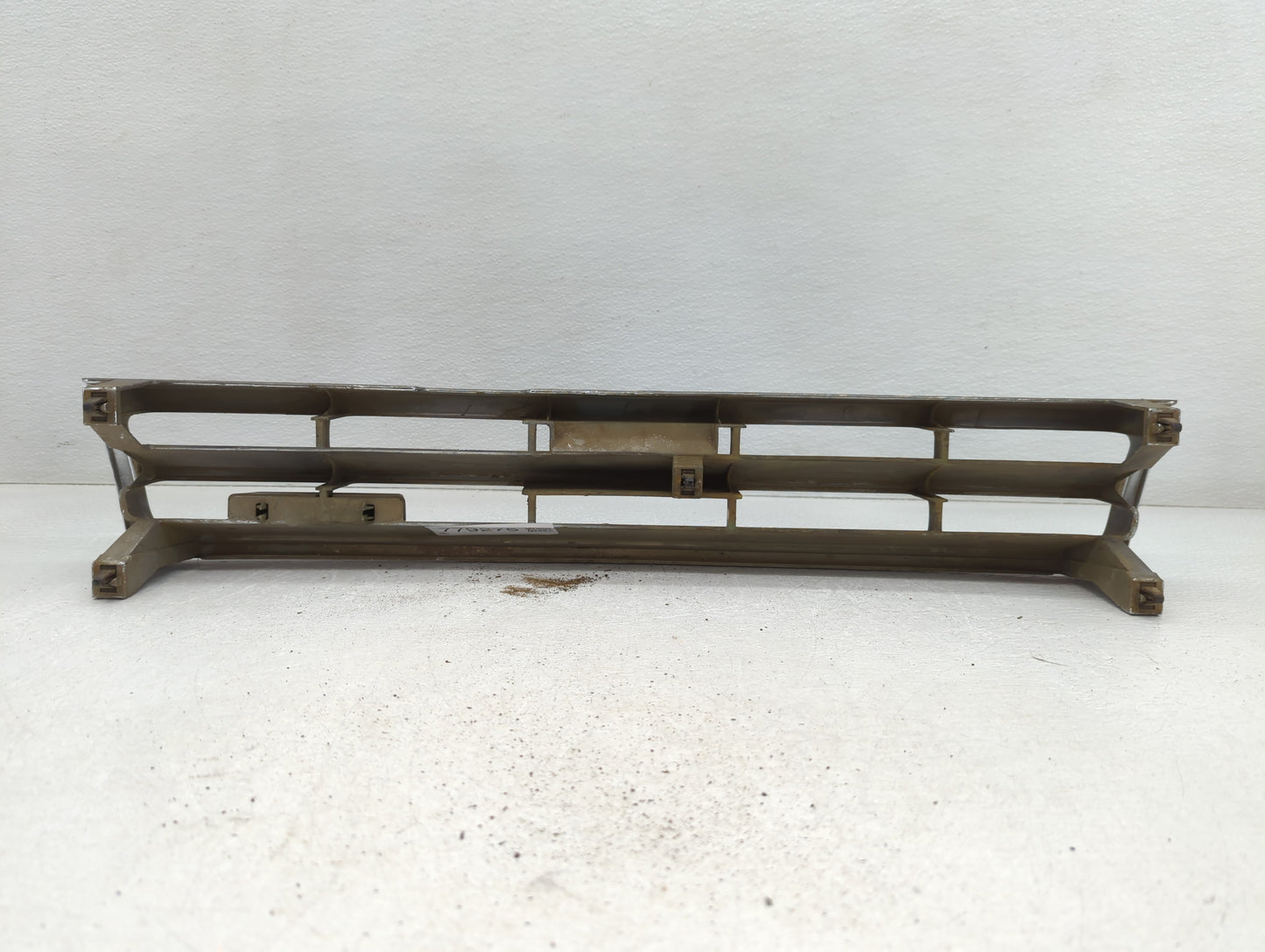1989 Nissan Maxima Front Grille Bumper Not Included - Oemusedautoparts1.com
