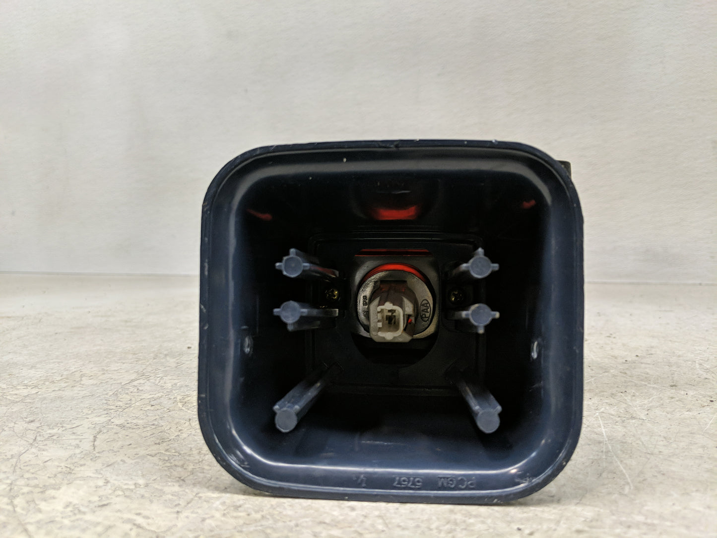 1990 Cadillac Brougham Third Brake Light Tail Light Fits OEM Used Auto Parts - Oemusedautoparts1.com