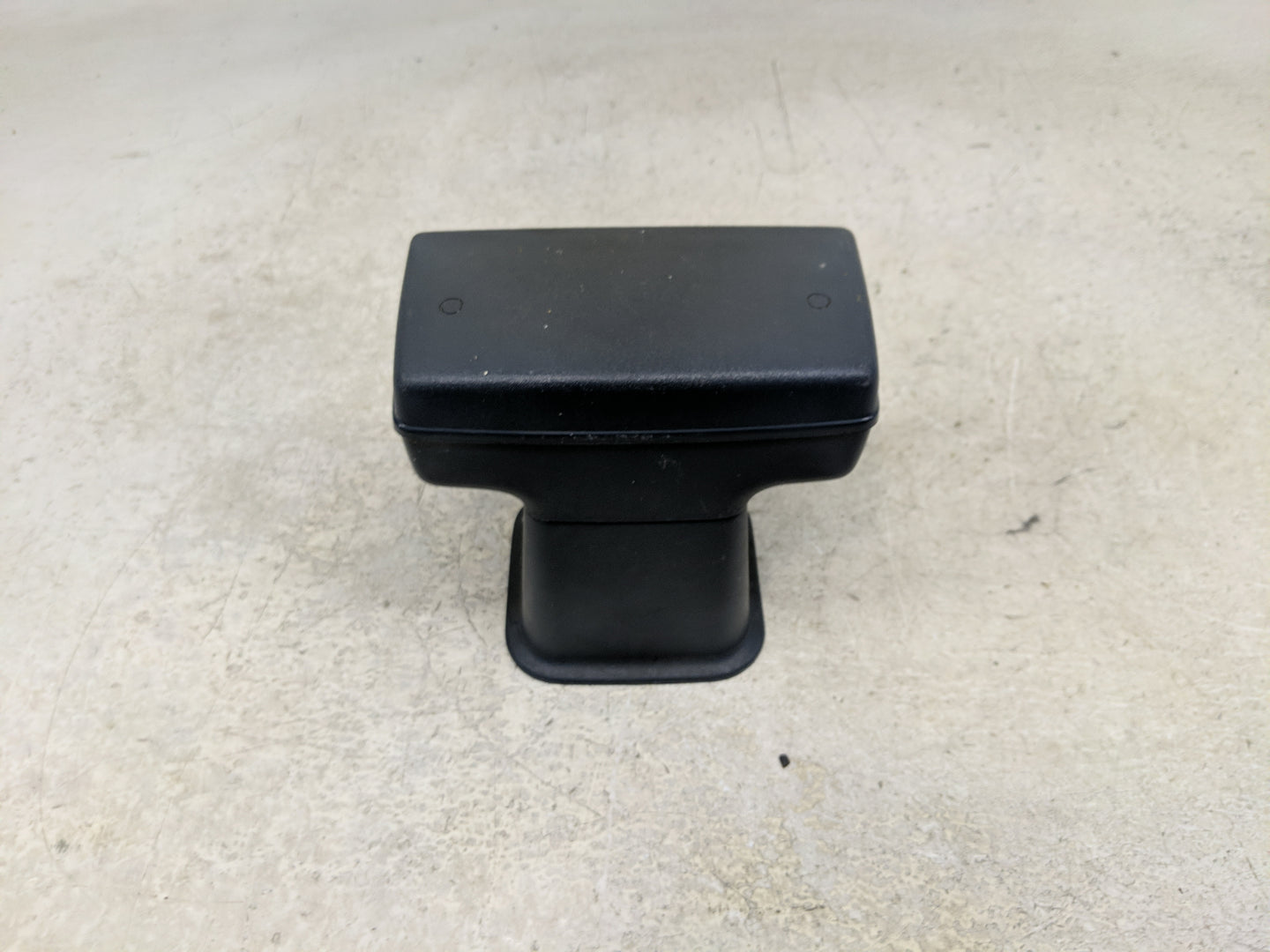 1990 Cadillac Brougham Third Brake Light Tail Light Fits OEM Used Auto Parts - Oemusedautoparts1.com