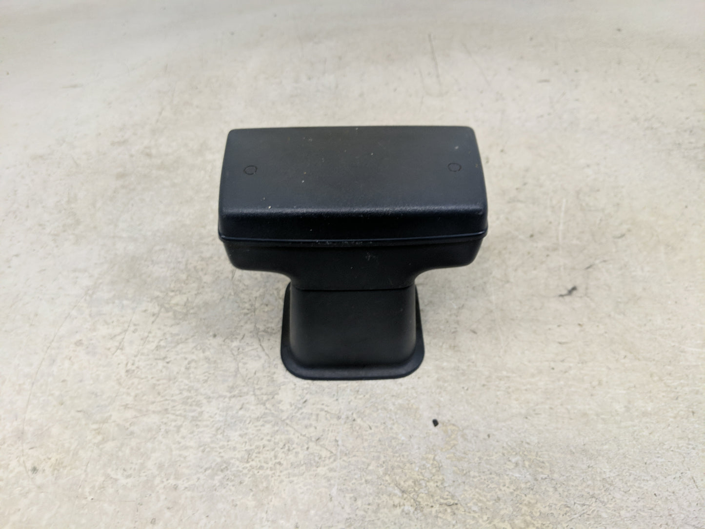 1990 Cadillac Brougham Third Brake Light Tail Light Fits OEM Used Auto Parts - Oemusedautoparts1.com