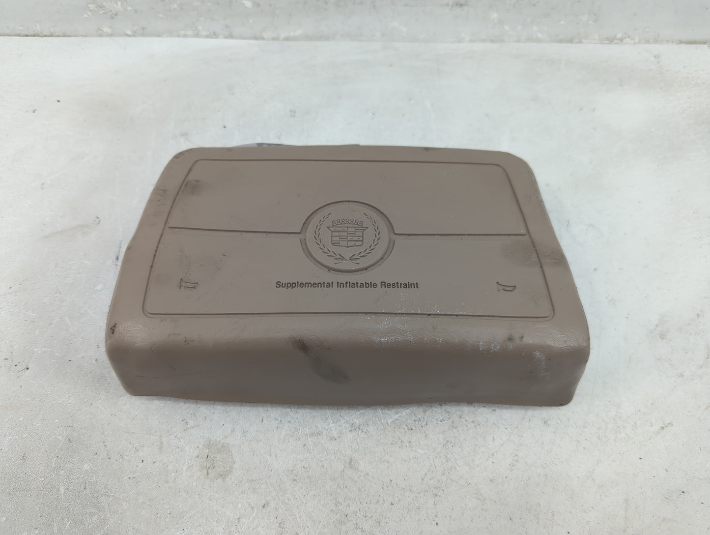 1990 Cadillac Deville Air Bag Driver Left Steering Wheel Mounted Fits OEM Used Auto Parts - Oemusedautoparts1.com
