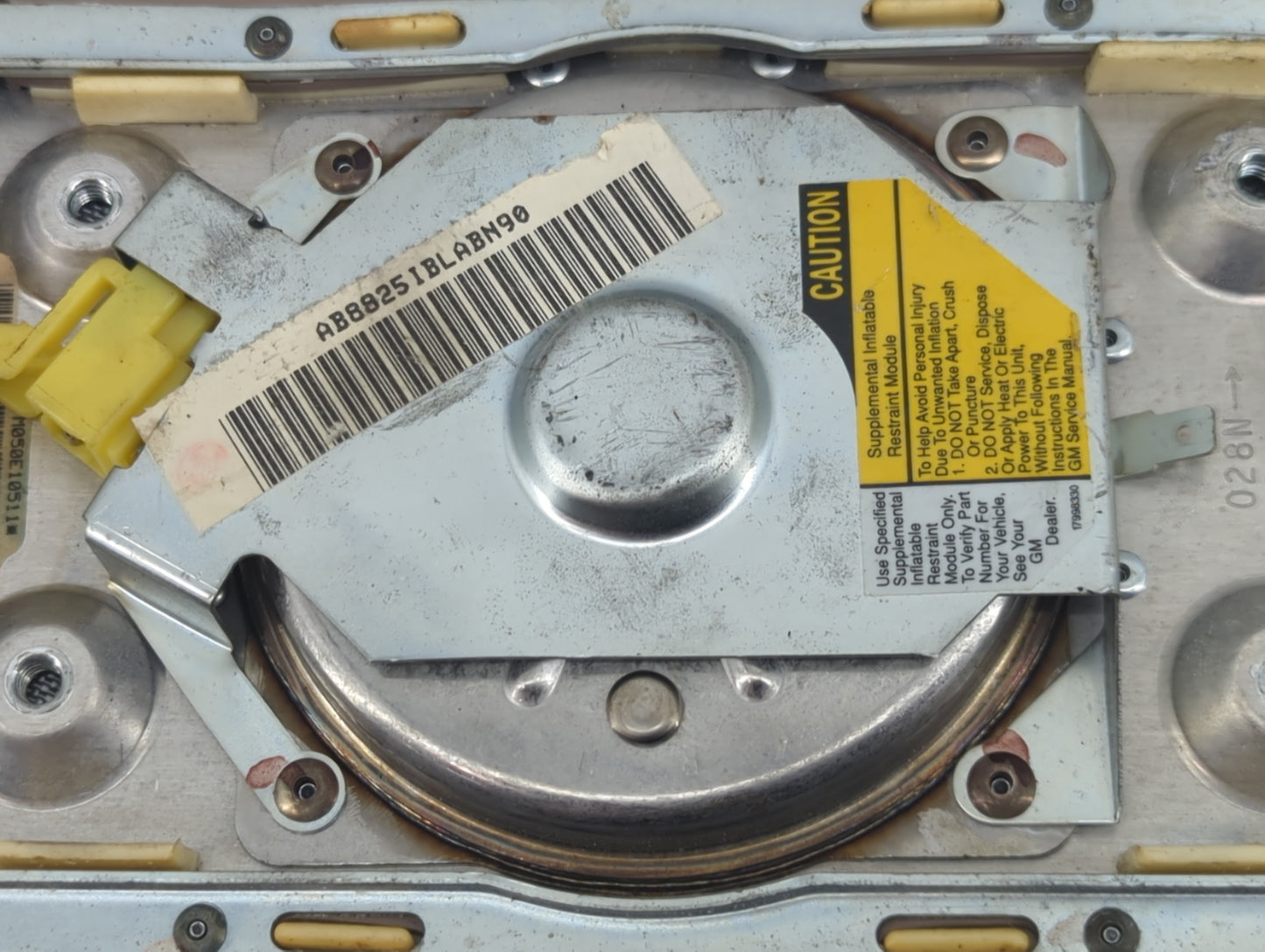 1990 Cadillac Deville Air Bag Driver Left Steering Wheel Mounted Fits OEM Used Auto Parts - Oemusedautoparts1.com
