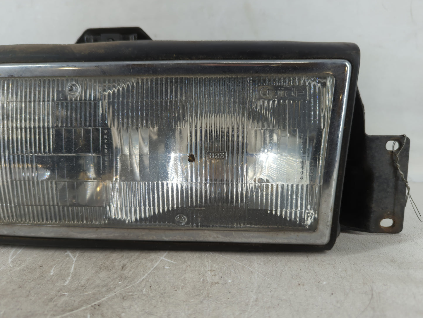 1990 Cadillac Deville Passenger Right Oem Head Light Headlight Lamp - Oemusedautoparts1.com