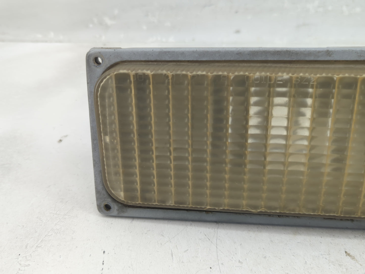 1990 Chevrolet C2500 Driver Left Oem Front Light Lamp - Oemusedautoparts1.com