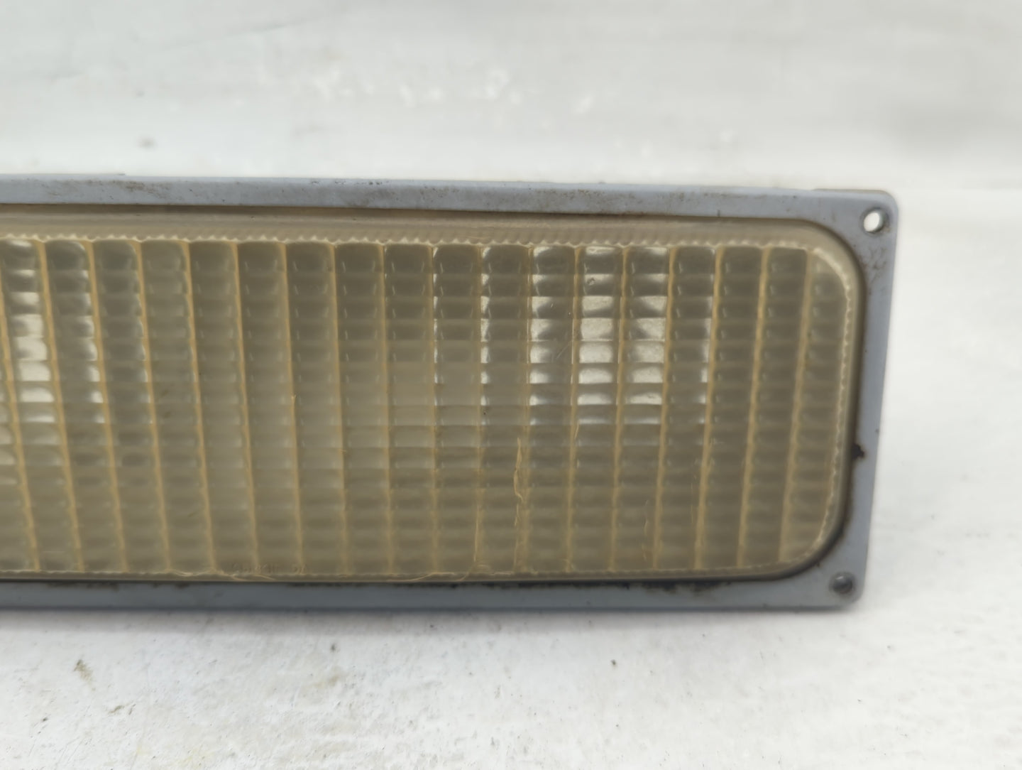 1990 Chevrolet C2500 Driver Left Oem Front Light Lamp - Oemusedautoparts1.com