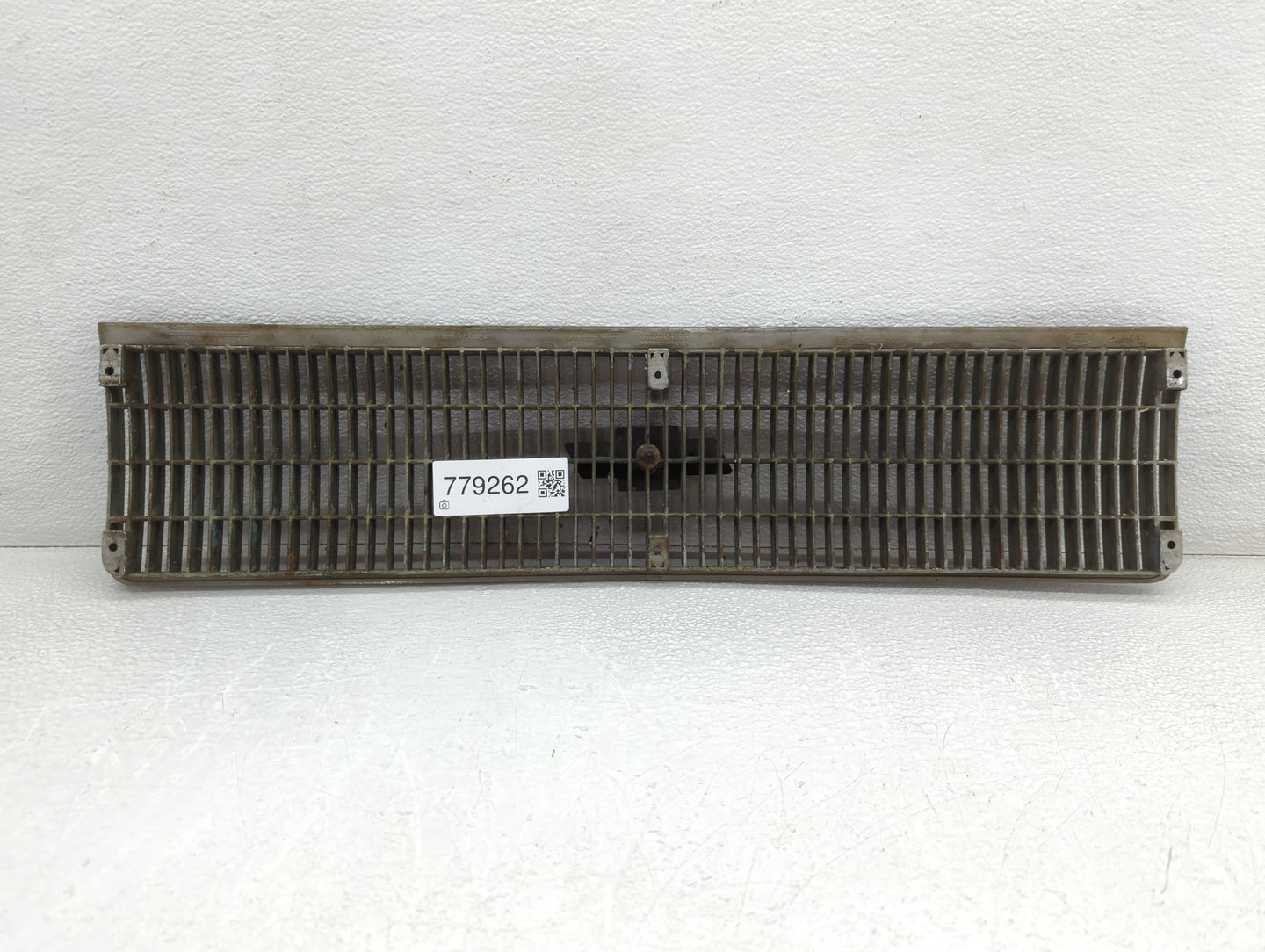 1990 Chevrolet Celebrity Front Grille Bumper Not Included - Oemusedautoparts1.com