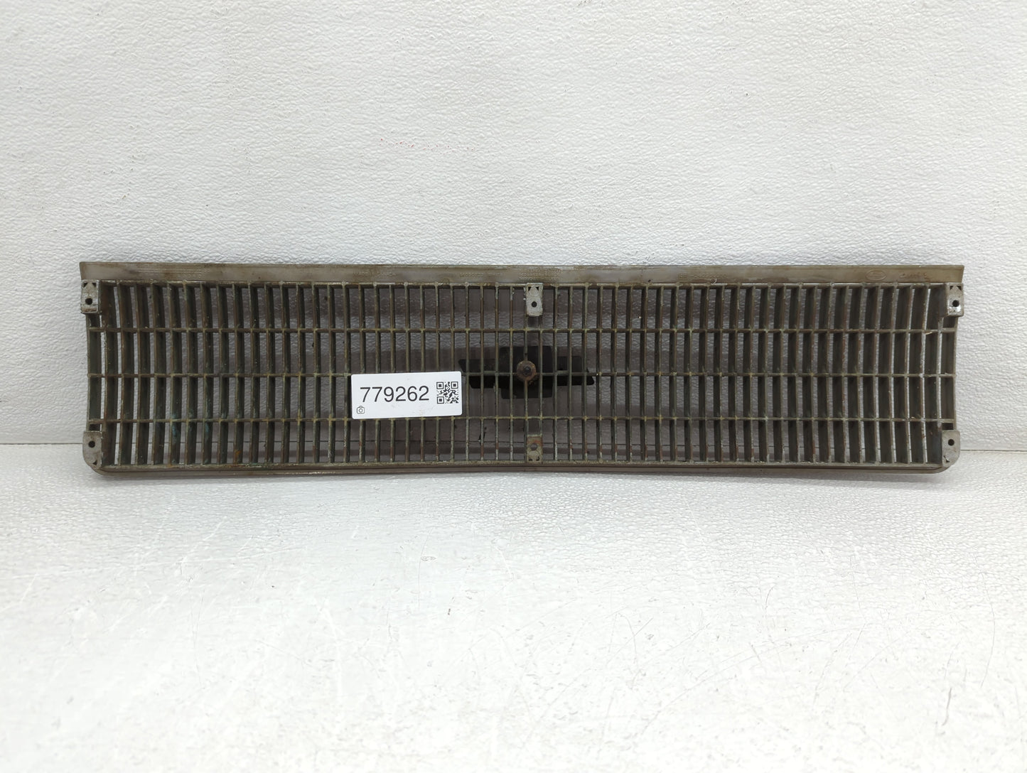 1990 Chevrolet Celebrity Front Grille Bumper Not Included - Oemusedautoparts1.com