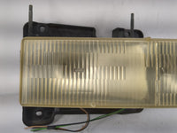 Chevrolet K2500 Passenger Right Oem Head Light Headlight Lamp - Oemusedautoparts1.com
