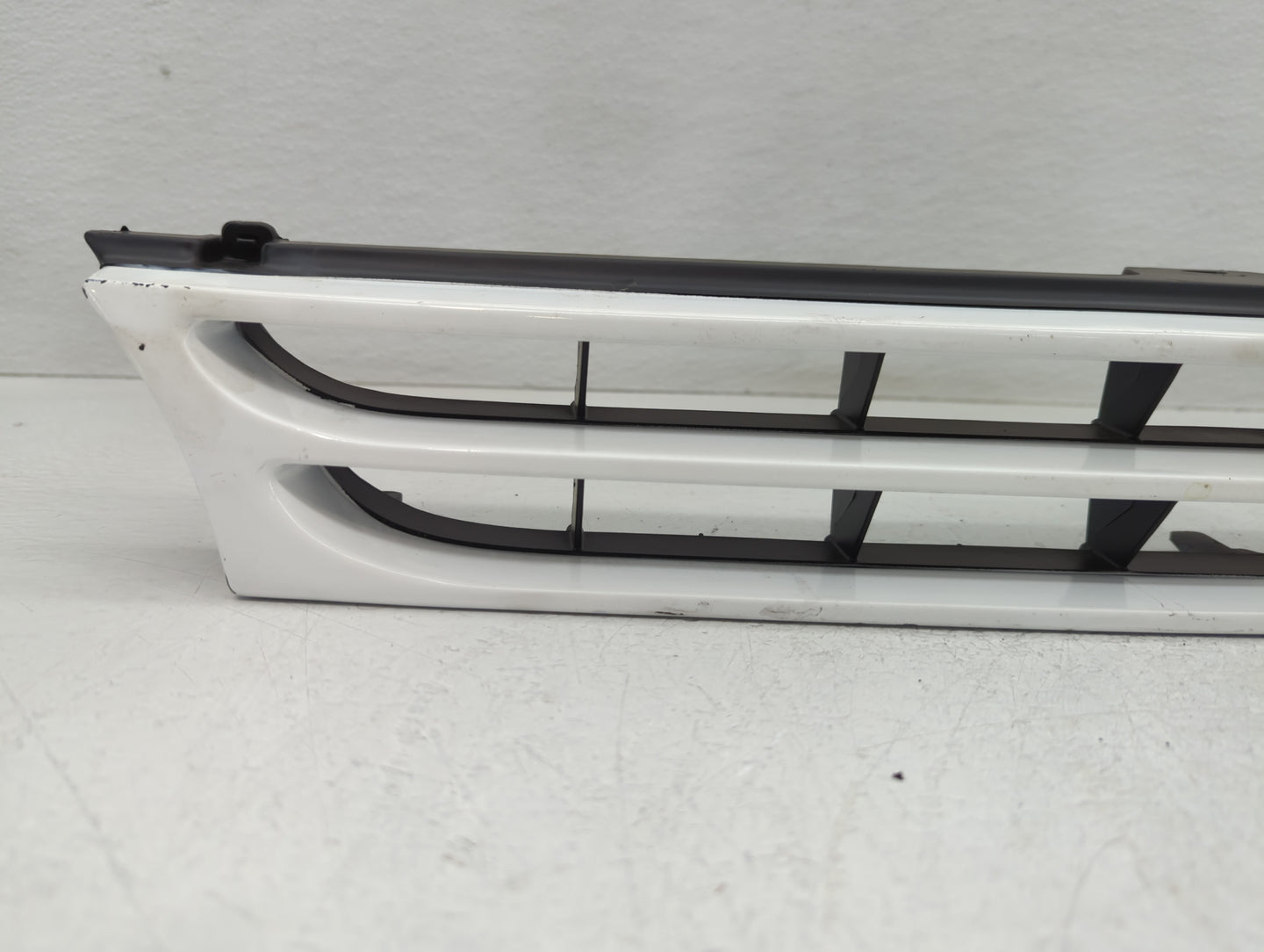 1990 Chevrolet Prizm Front Grille Bumper Not Included - Oemusedautoparts1.com