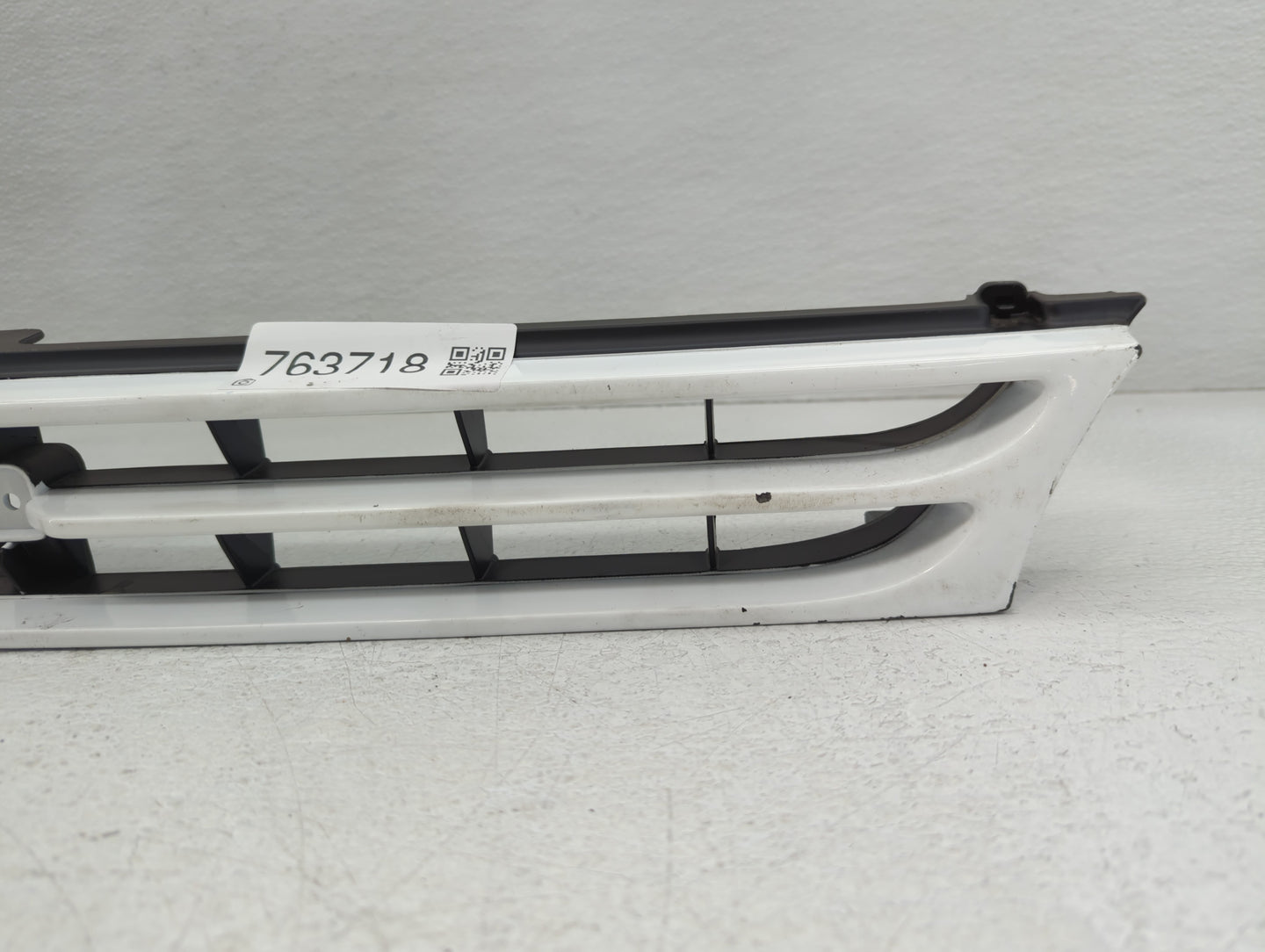 1990 Chevrolet Prizm Front Grille Bumper Not Included - Oemusedautoparts1.com