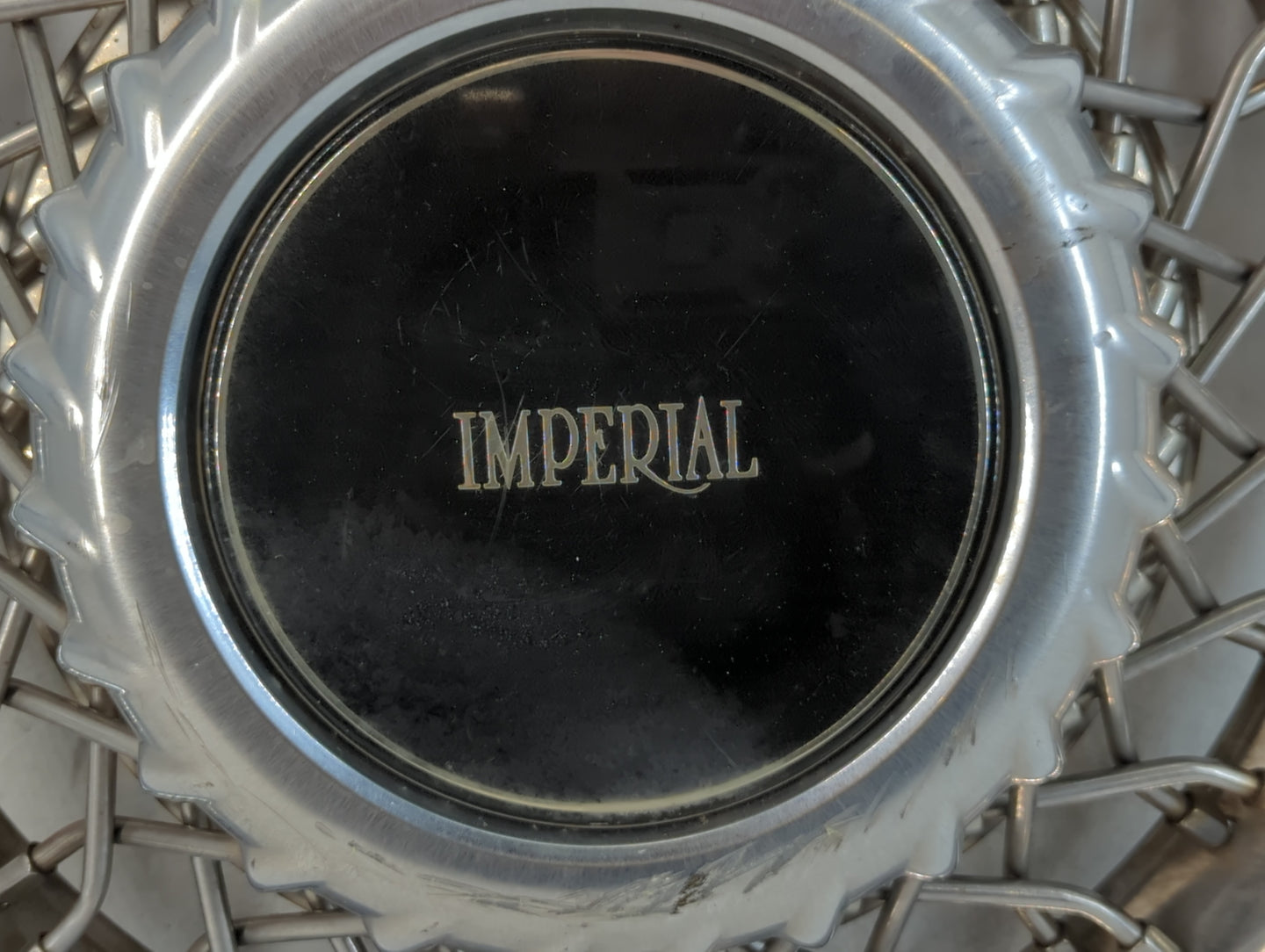 1990 Chrysler Imperial Center Cap Oem - Oemusedautoparts1.com