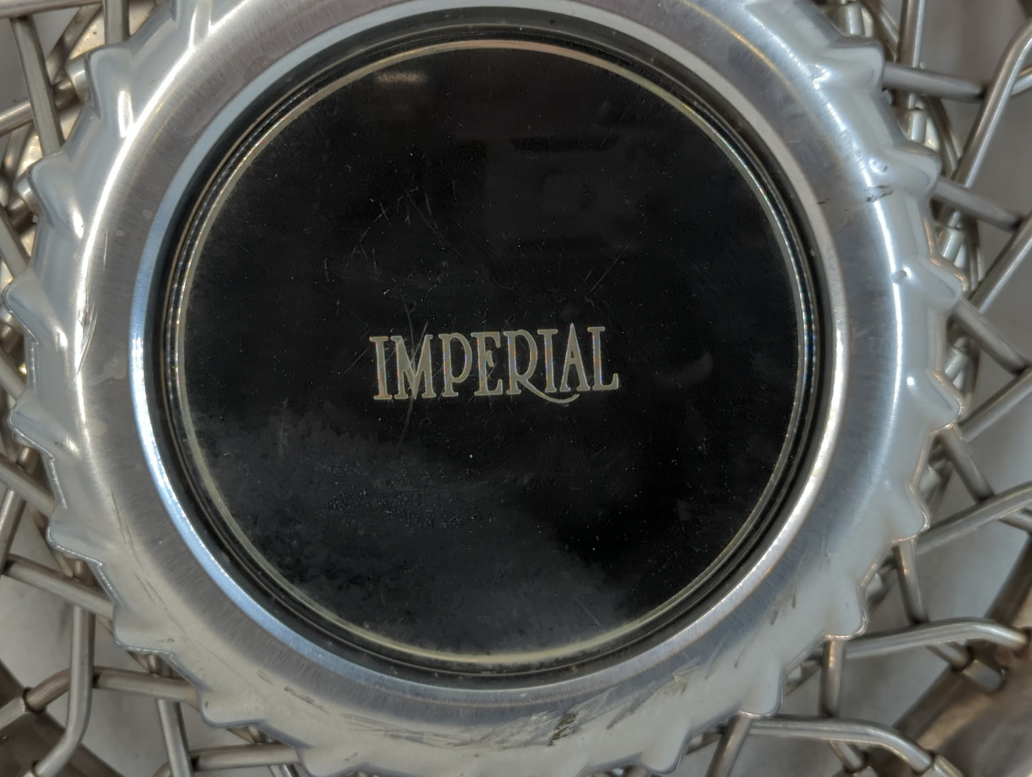 1990 Chrysler Imperial Center Cap Oem - Oemusedautoparts1.com