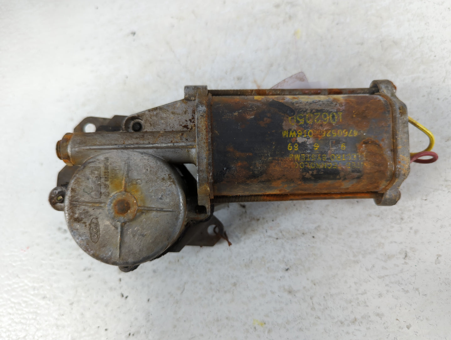 19901990  Ford Mustang QUARTER WINDOW MOTOR - Oemusedautoparts1.com