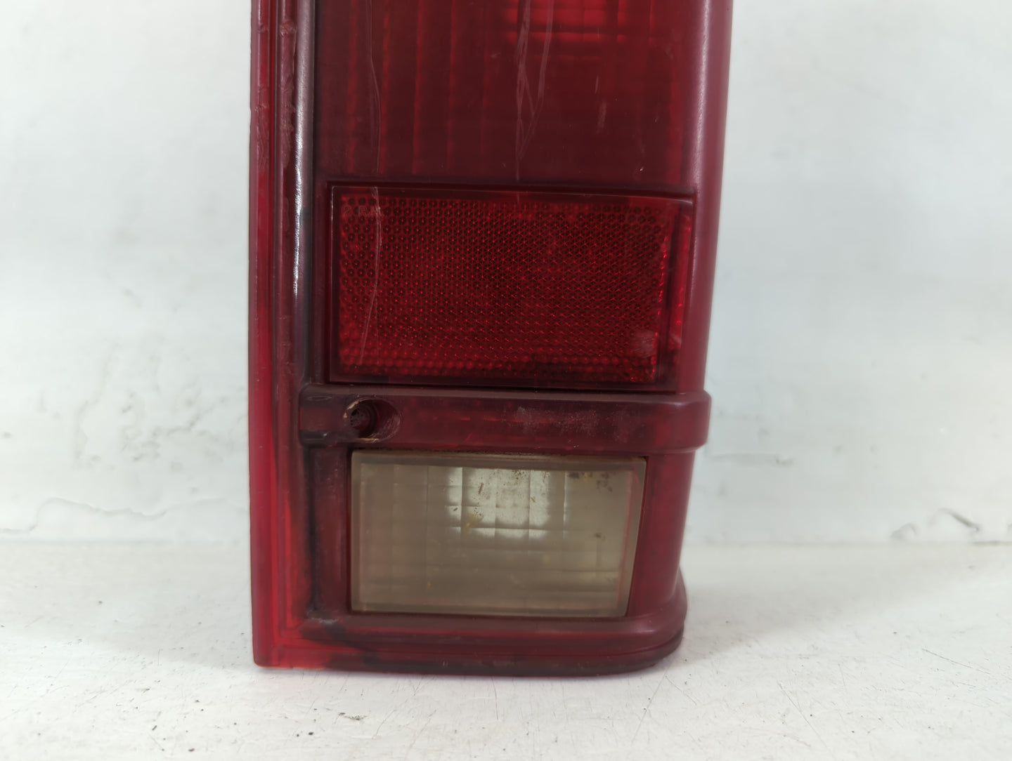 1990 Ford Ranger Tail Light Assembly Passenger Right OEM P/N:E97B-13440-AE Fits OEM Used Auto Parts - Oemusedautoparts1.com