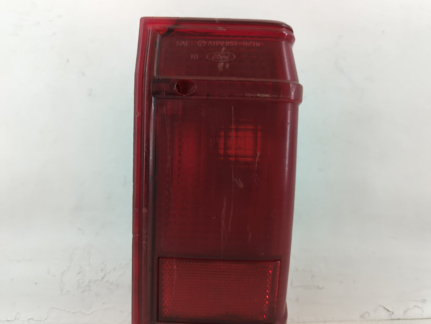 1990 Ford Ranger Tail Light Assembly Passenger Right OEM P/N:E97B-13440-AE Fits OEM Used Auto Parts - Oemusedautoparts1.com