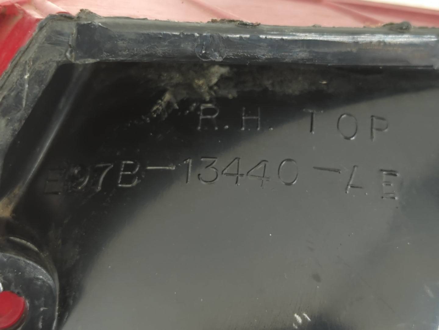 1990 Ford Ranger Tail Light Assembly Passenger Right OEM P/N:E97B-13440-AE Fits OEM Used Auto Parts - Oemusedautoparts1.com