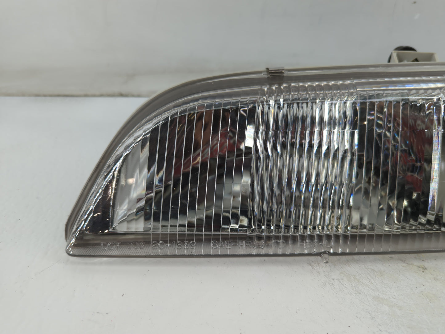 1990 Ford Thunderbird Driver Left Oem Head Light Headlight Lamp - Oemusedautoparts1.com
