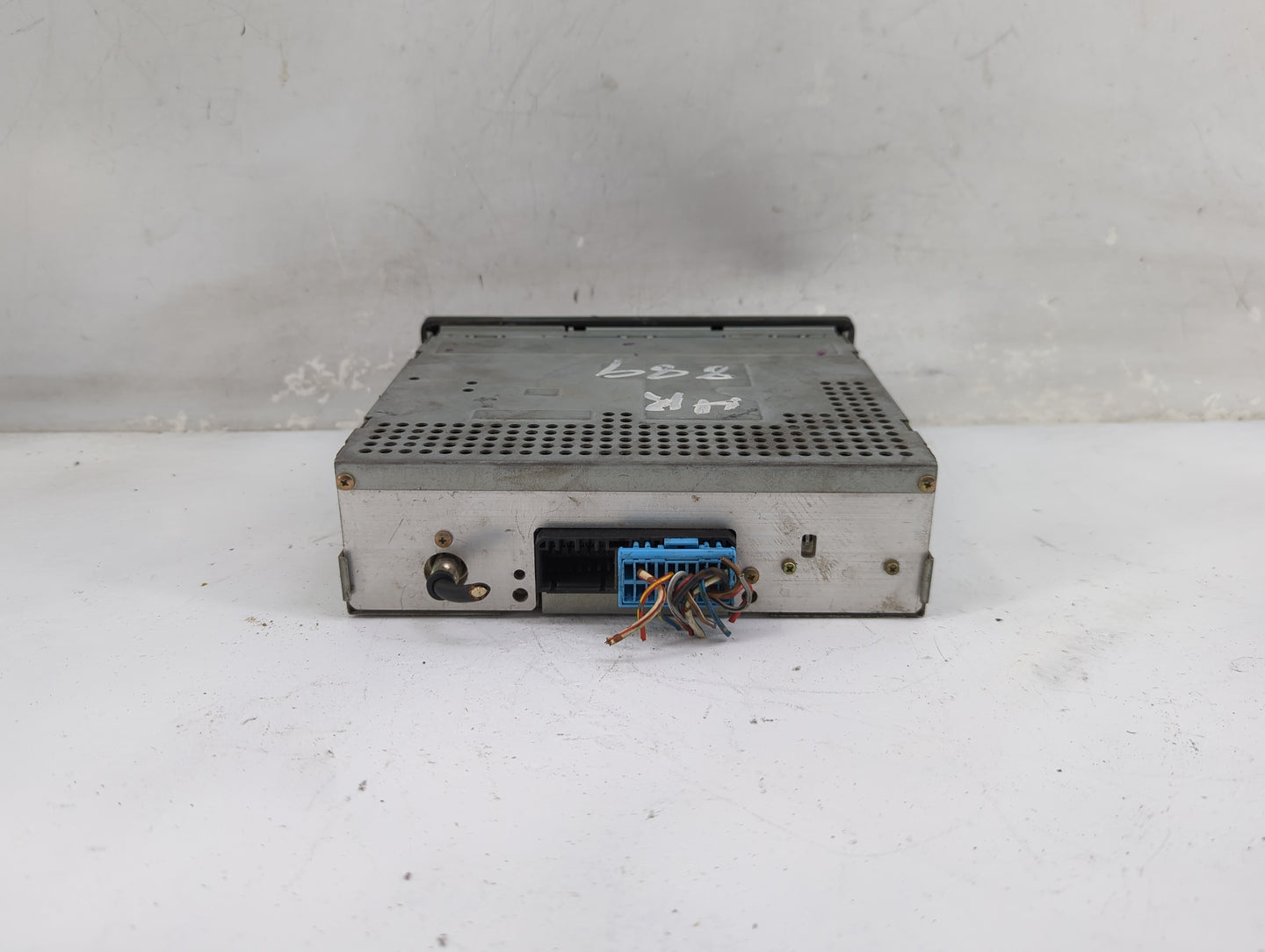 1994-1997 Honda Accord Radio AM FM Cd Player Receiver Replacement P/N:39100-S84-A010-M1 Fits Fits 1994 1995 1996 1997 OEM Us