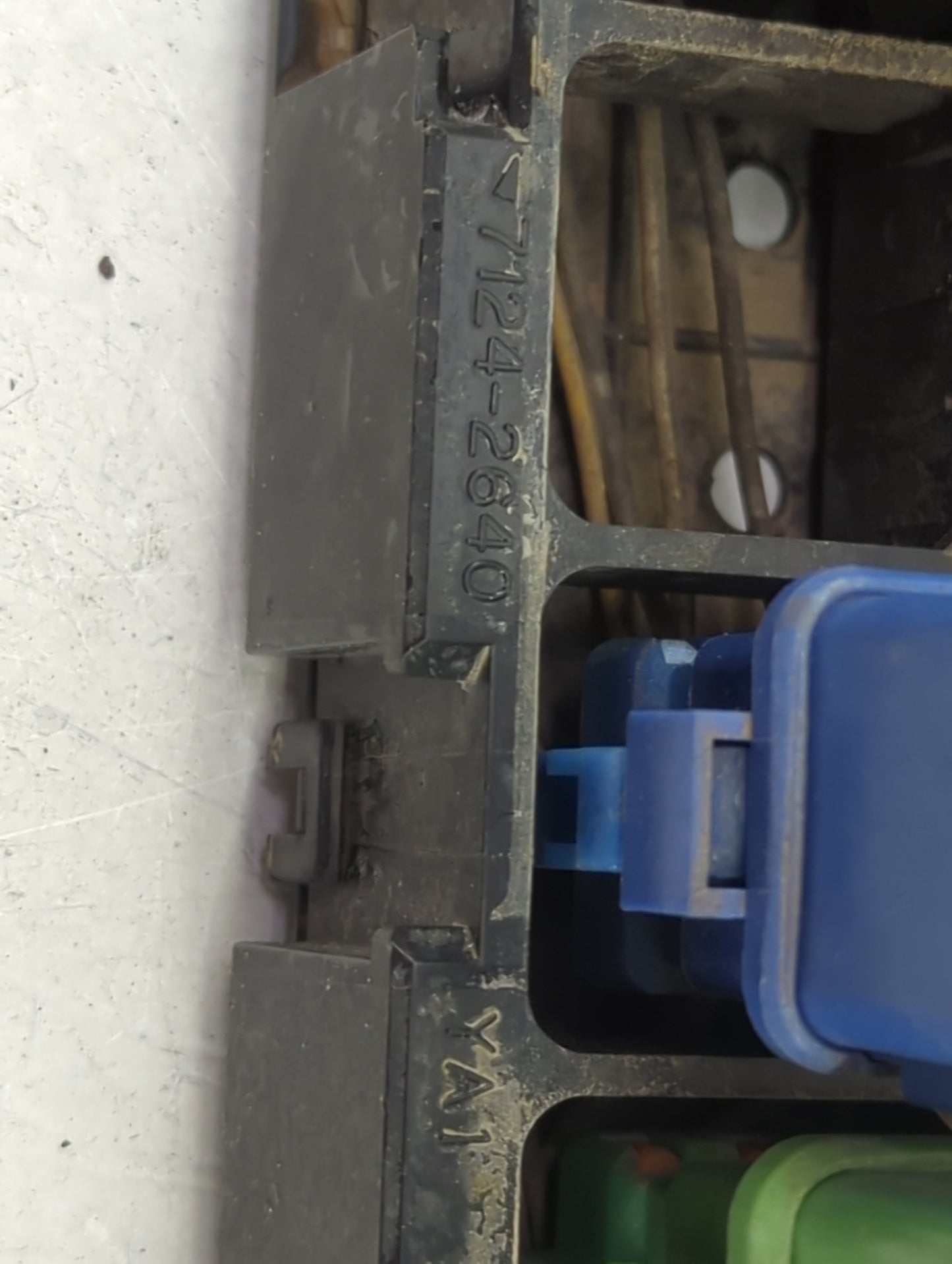 1990 Nissan Pickup Fusebox Fuse Box Panel Relay Module Fits OEM Used Auto Parts - Oemusedautoparts1.com