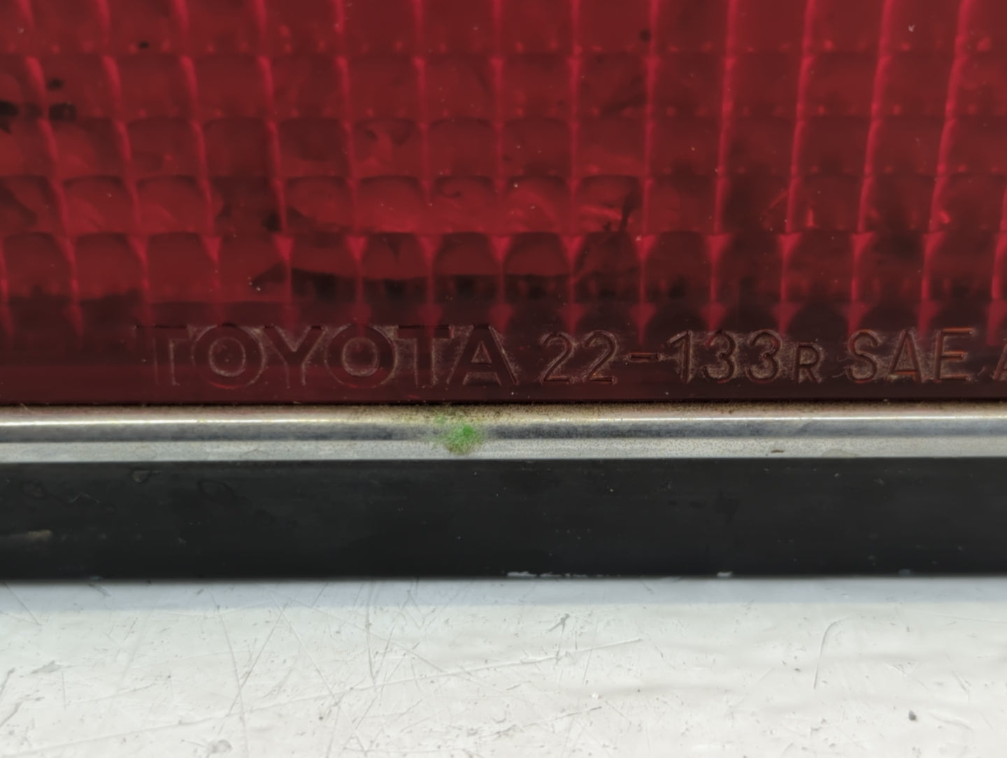 1991 Acura Integra Tail Light Assembly Passenger Right OEM P/N:22-133R Fits OEM Used Auto Parts - Oemusedautoparts1.com