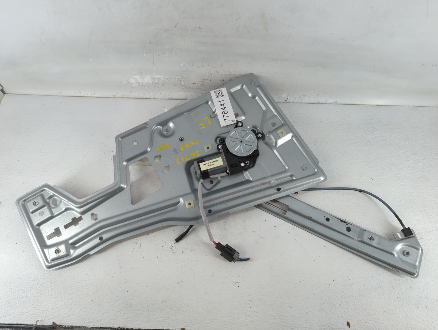 1991 Bmw X1 Passenger Front Right Power Window Motor - Oemusedautoparts1.com