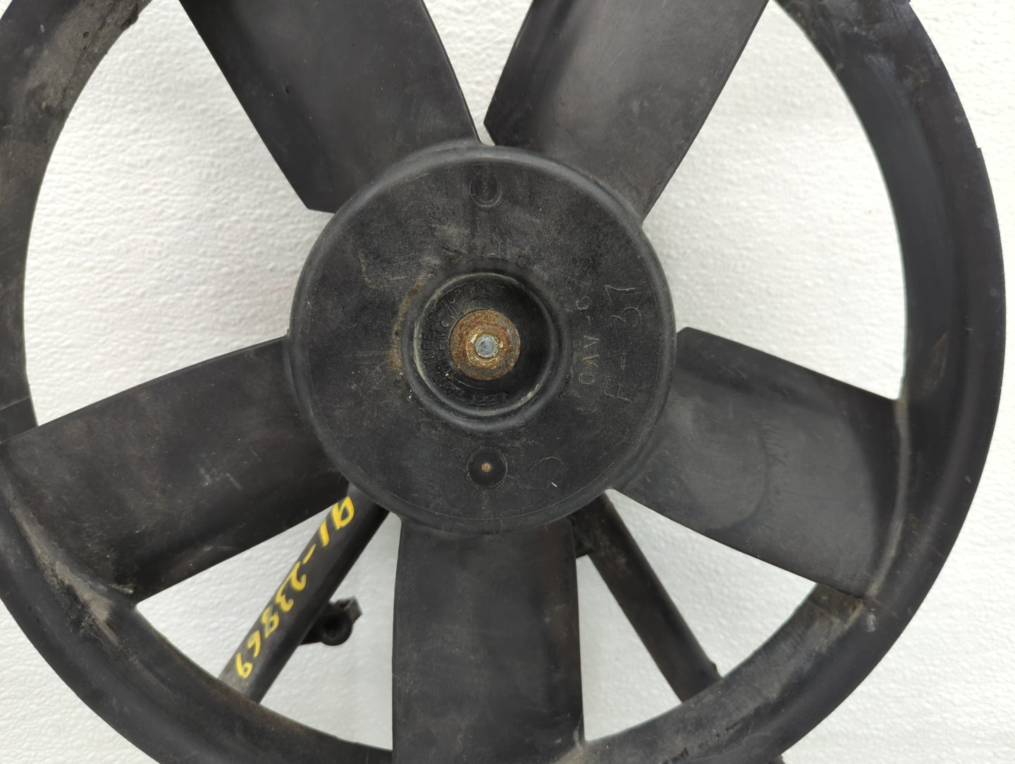 1991 Buick Regal Electric Radiator Cooling Fan Motor Assembly P/N:22119717 056 91 Fits OEM Used Auto Parts - Oemusedautopart