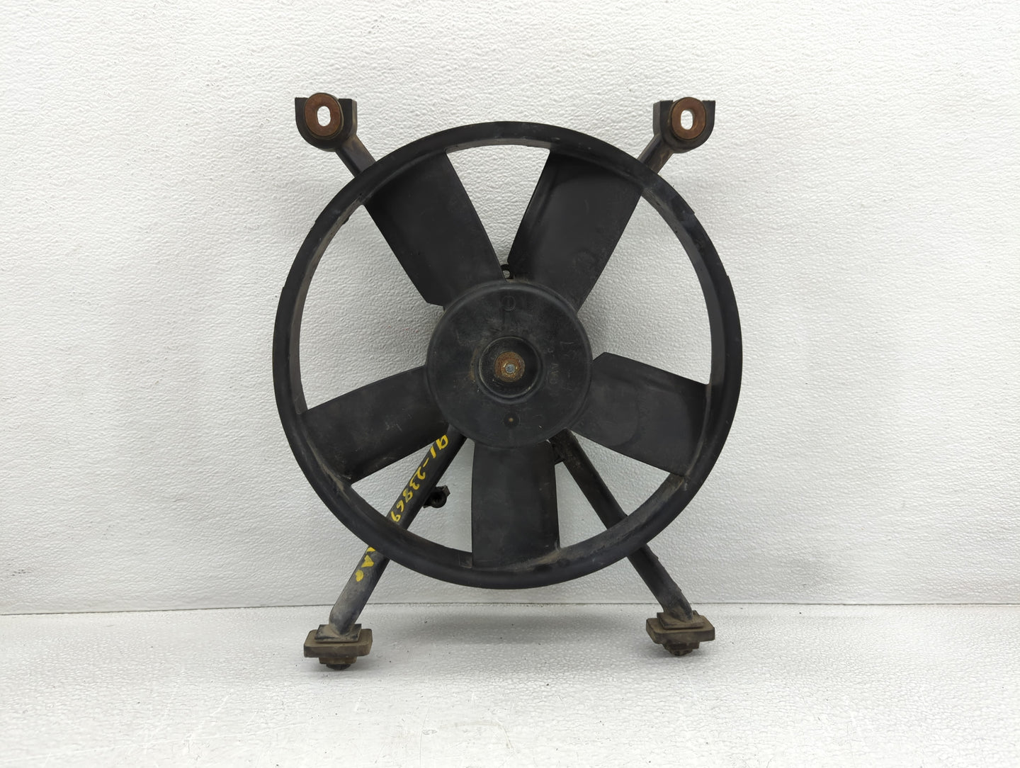 1991 Buick Regal Electric Radiator Cooling Fan Motor Assembly P/N:22119717 056 91 Fits OEM Used Auto Parts - Oemusedautopart