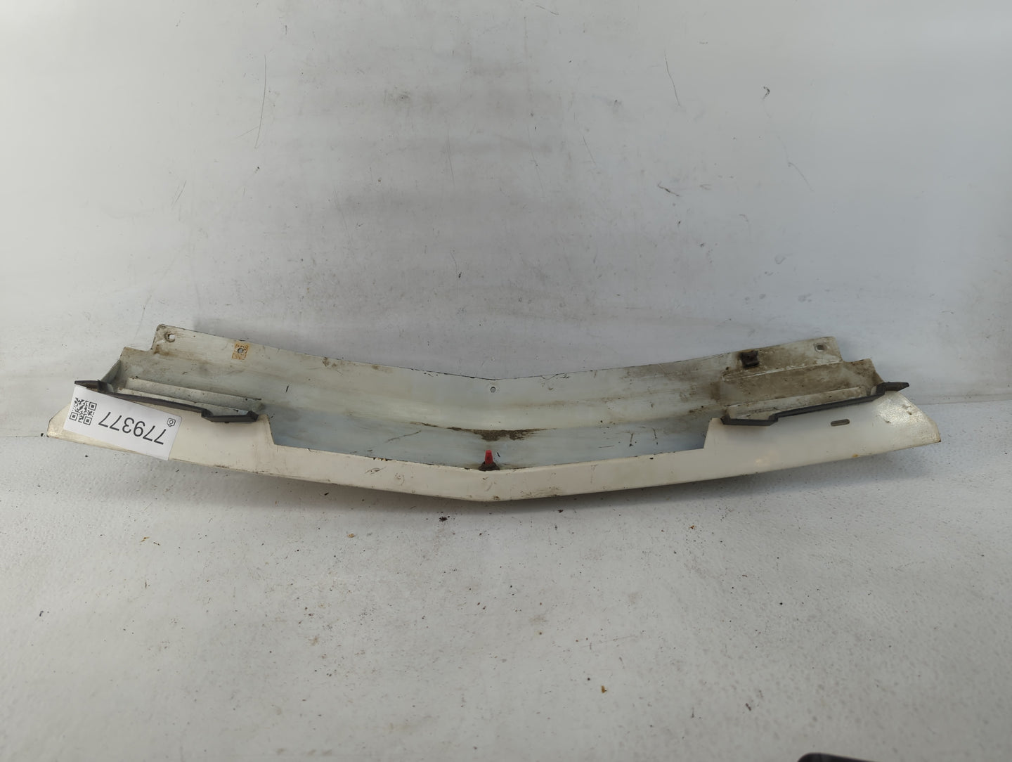 1991 Chevrolet Lumina Front Bumper Grille Cover - Oemusedautoparts1.com