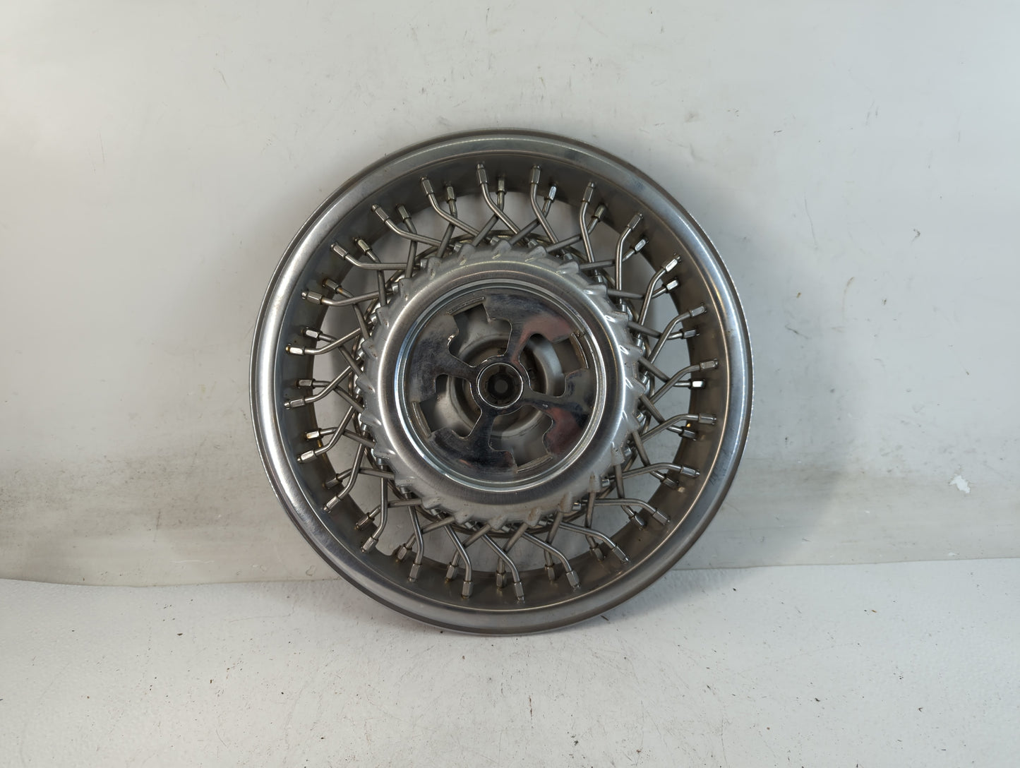 1991 Chrysler New Yorker Center Cap Oem - Oemusedautoparts1.com