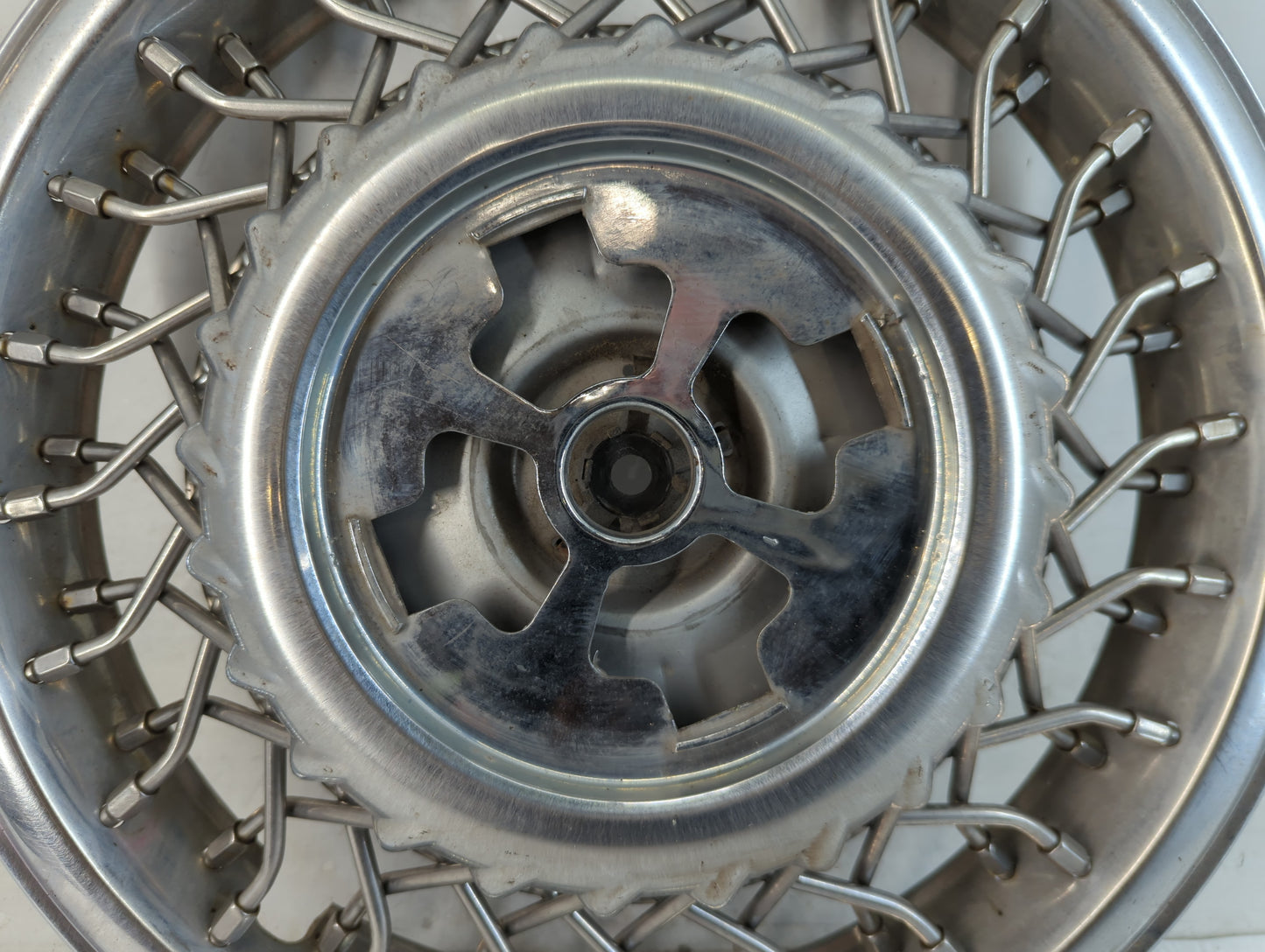 1991 Chrysler New Yorker Center Cap Oem - Oemusedautoparts1.com