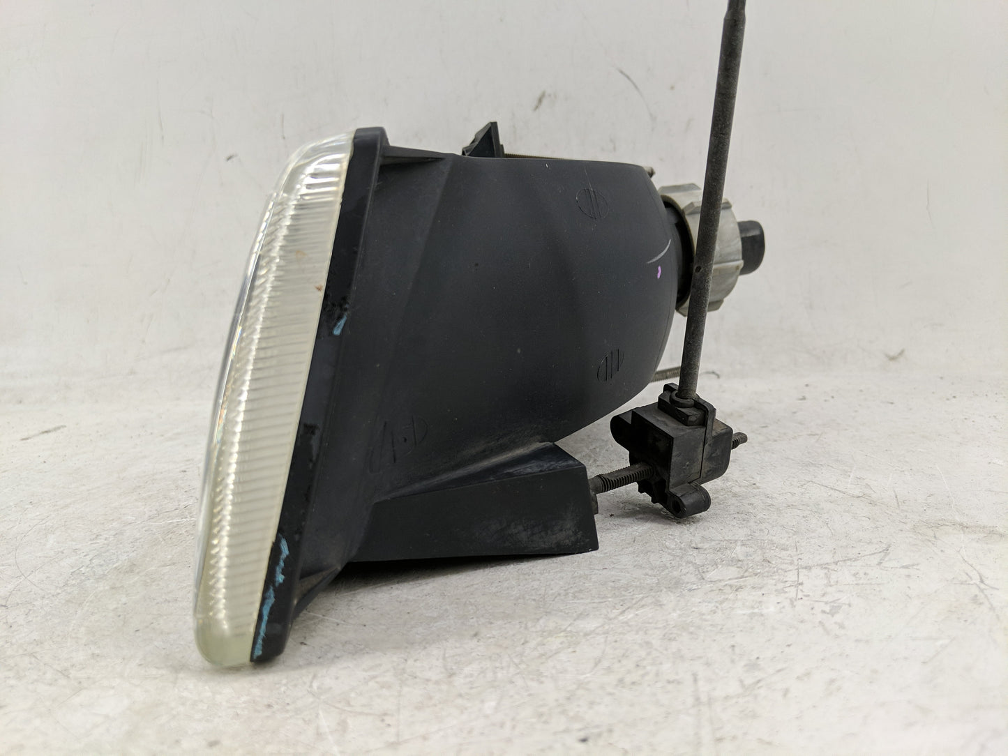 1991-1995 Dodge Caravan Driver Left Oem Front Light Lamp - Oemusedautoparts1.com